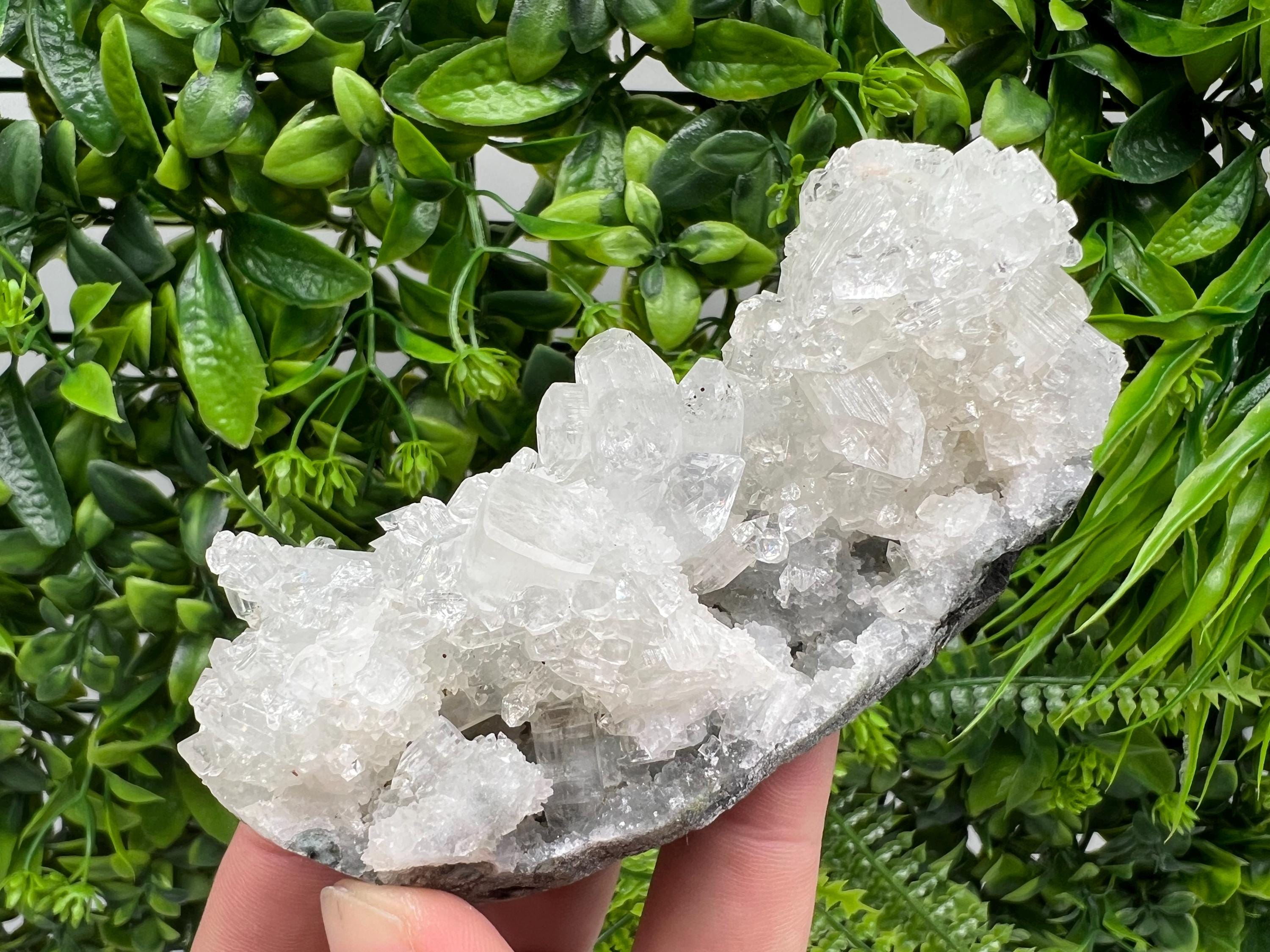 STUNNING Transparent Apophyllite on Chalcedony,natural, collection minerals specimen,India Minerals,Crystal, Stone Mineral Specimens India