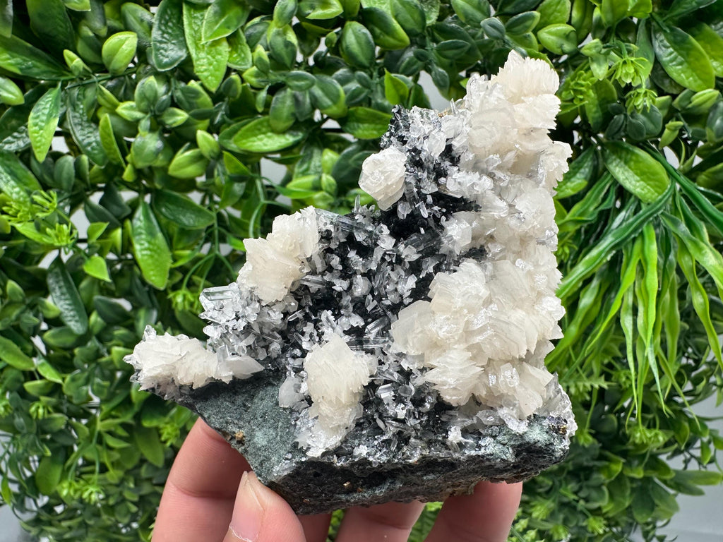 Wonderful UV fluorescence Calcite on Sphalerite,Quartz from Borieva mine,Bulgaria,natural mineral,souvenir crystal,home decor,collection cls