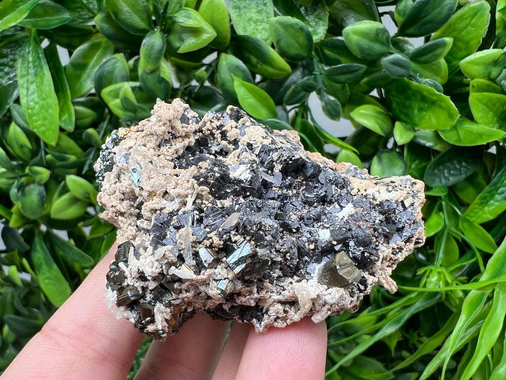 Stunning Quartz whit Siderite,Sphalerite,Hematite from 9th September mine,natural,collectible mineral specimen,home decor stone,gift,crystal