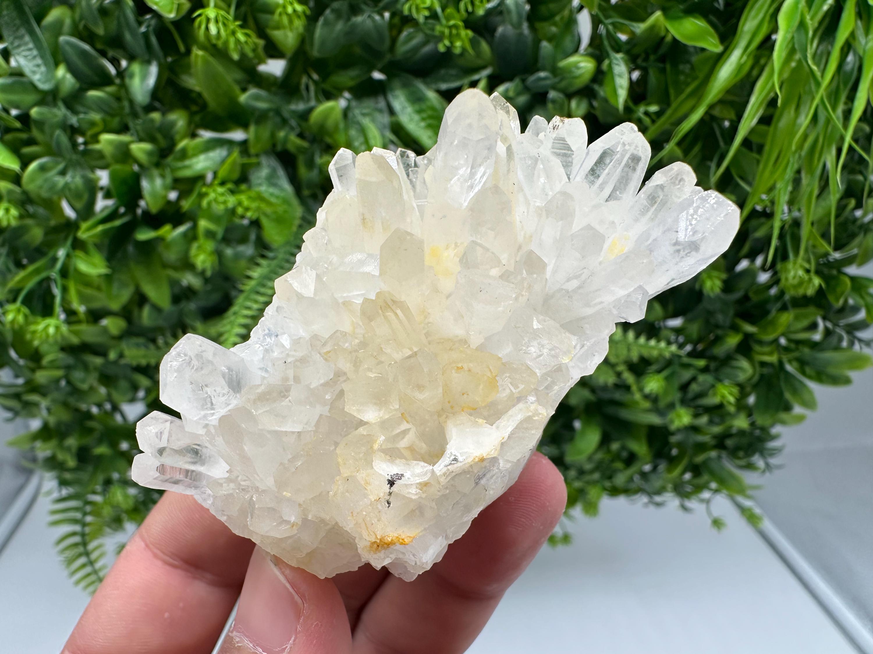 Quartz with Limonite: Natural Crystal Home Decor Stone (7/5/5cm, 131Grams)