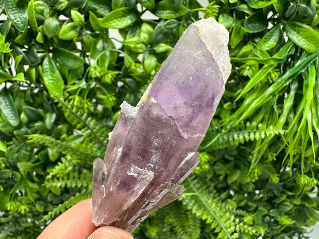 Wonderful Amethyst Phantom whit Cérusite, natural minerals souvenir crystal,collectors specimen,rare crystal,rare Amerhyst,gift,souvenir