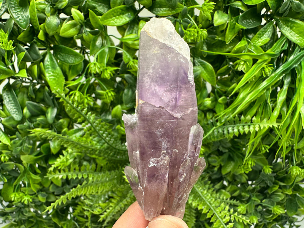 Wonderful Amethyst Phantom whit Cérusite, natural minerals souvenir crystal,collectors specimen,rare crystal,rare Amerhyst,gift,souvenir