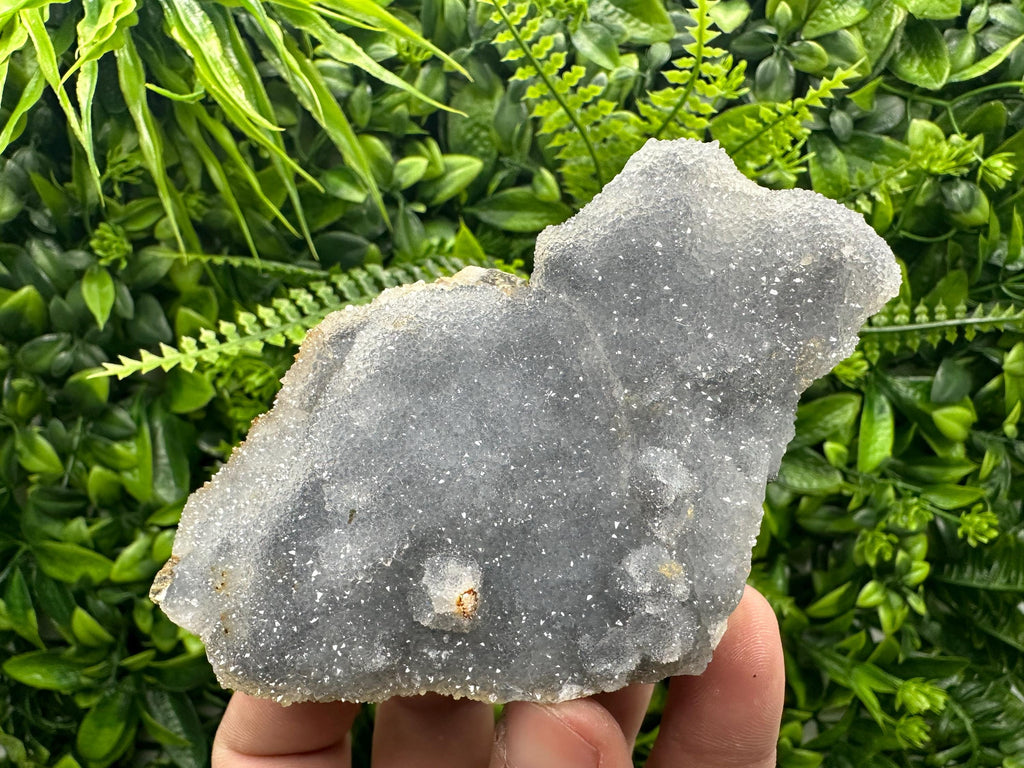 Chalcedony Quartz with Chlorite: Mineral Specimen, Home Decor (11/7/4cm)