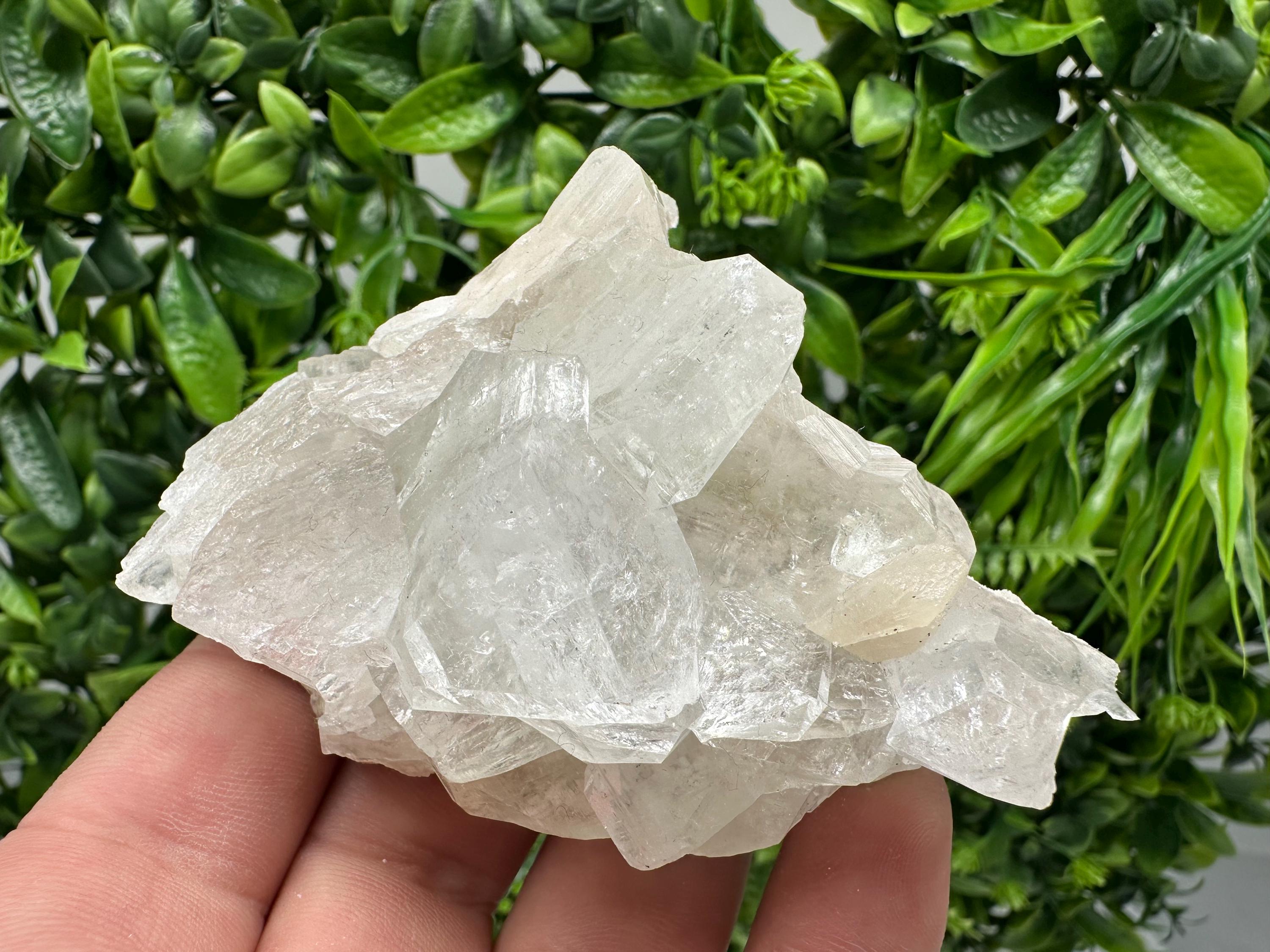 STUNNING Transparent Apophyllite on Chalcedony,natural, collection minerals specimen,India Minerals,Crystal, Stone Mineral Specimens India