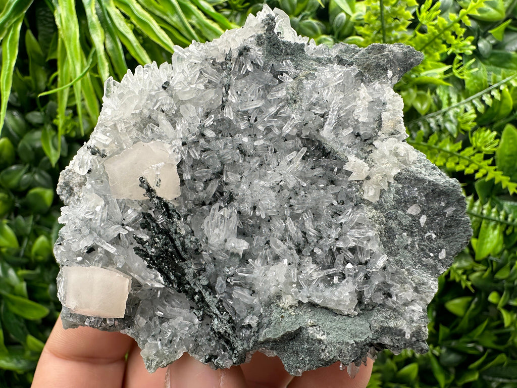 Calcite on Quartz: Borieva Mine Bulgaria Crystal Decor (9/8/4cm)