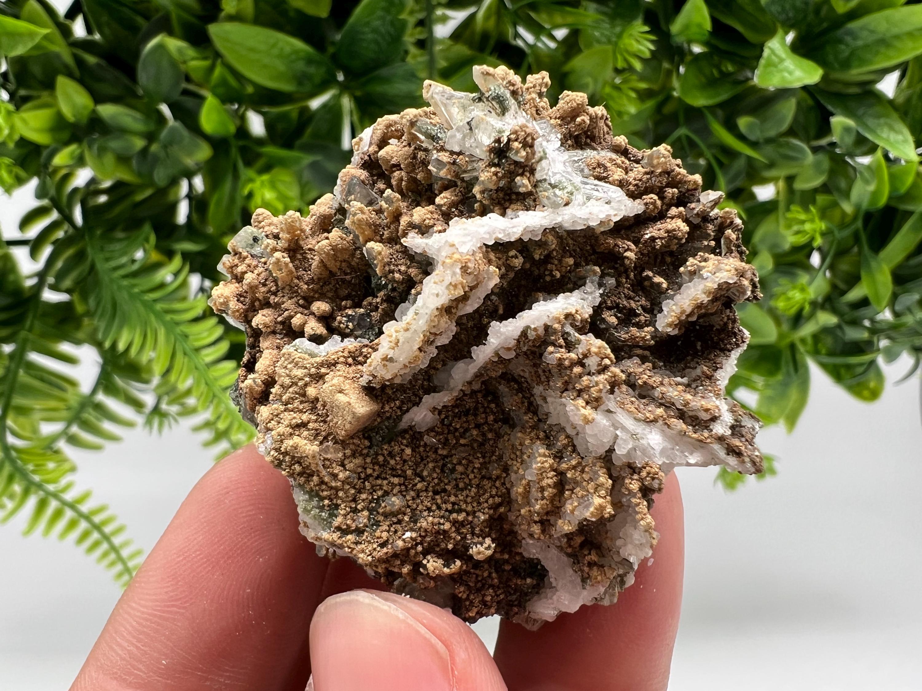Quartz whit Brown Rhodochrosite from Djurcovo mine,Bulgaria,Quartz,Rhodochrosite cluster,natural mineral,collection crystal,mineral specimen