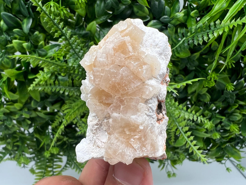 Heulandite Apophyllite Cluster: Raw Gold Minerals from India