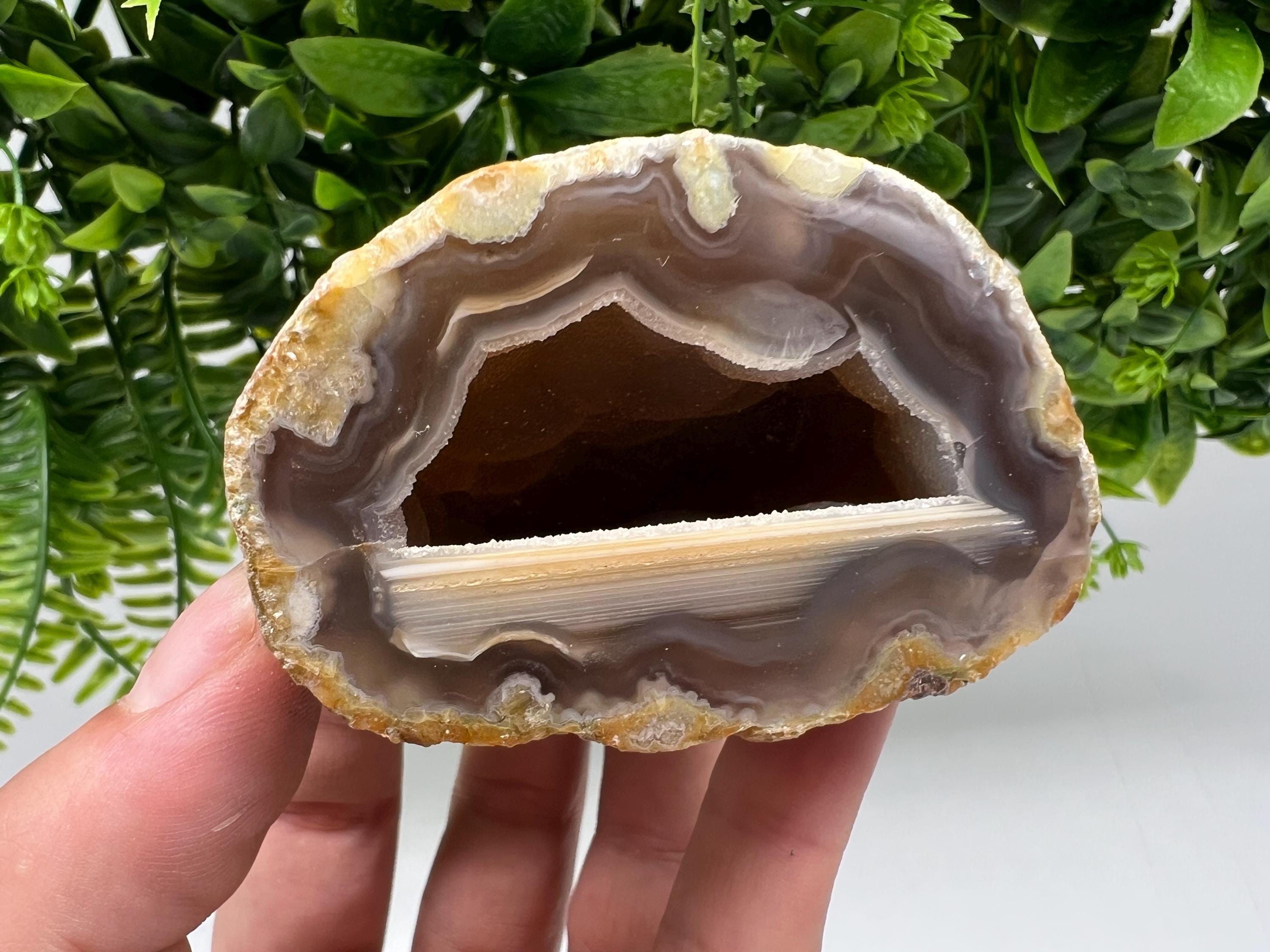 Natural Agate Geode, Druzy Quartz Crystal (8/4.5/5 cm)