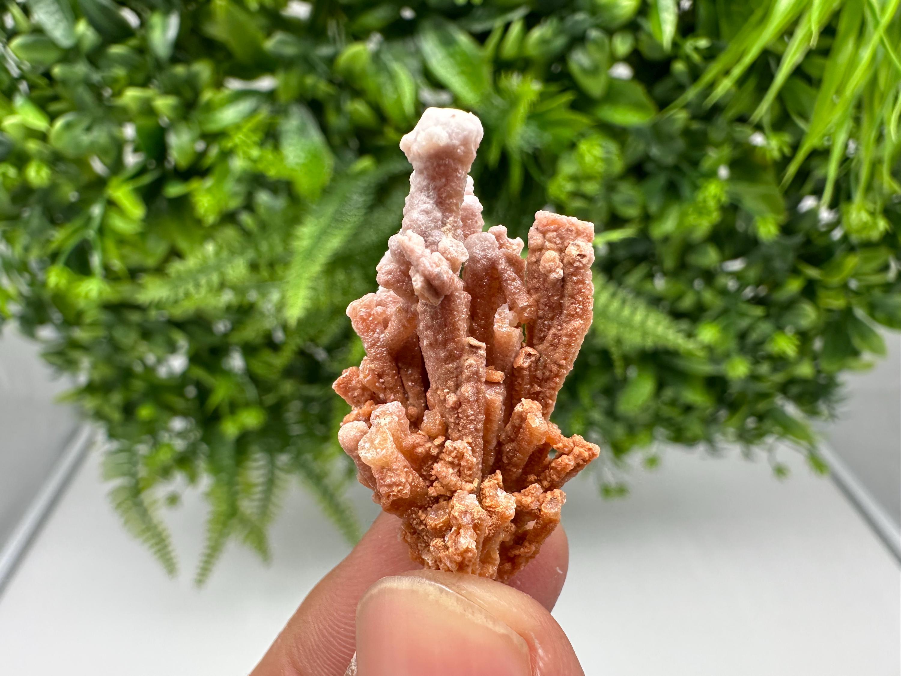 Wonderful Aragonite from Dimitrovgrad,Bulgaria,natural minerals,souvenir crystal,home decor stone,collection specimen,gift,calcite,aragonite