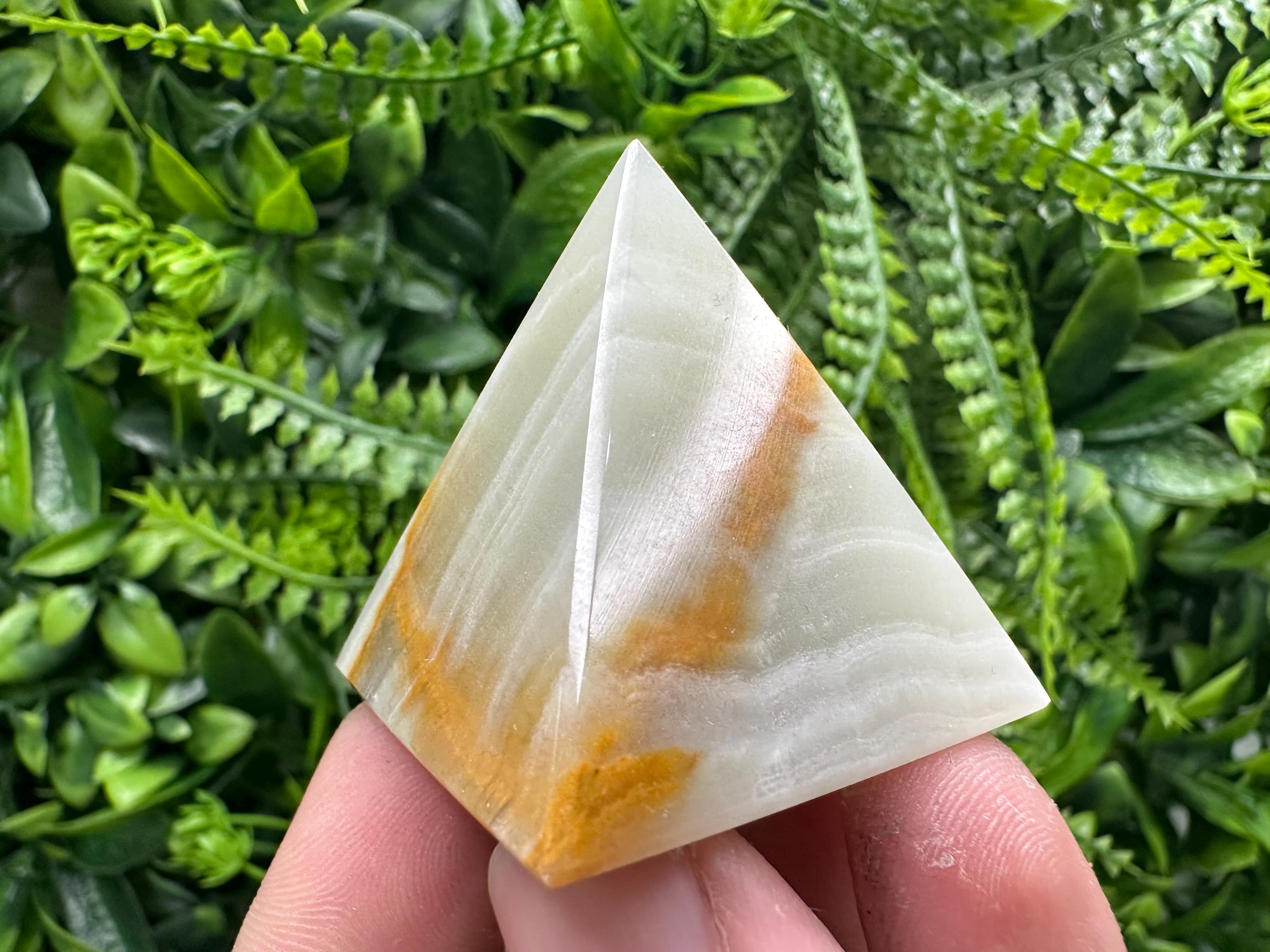 Green Marble Onyx Crystal Pyramid: Healing Stone (3.5cm)