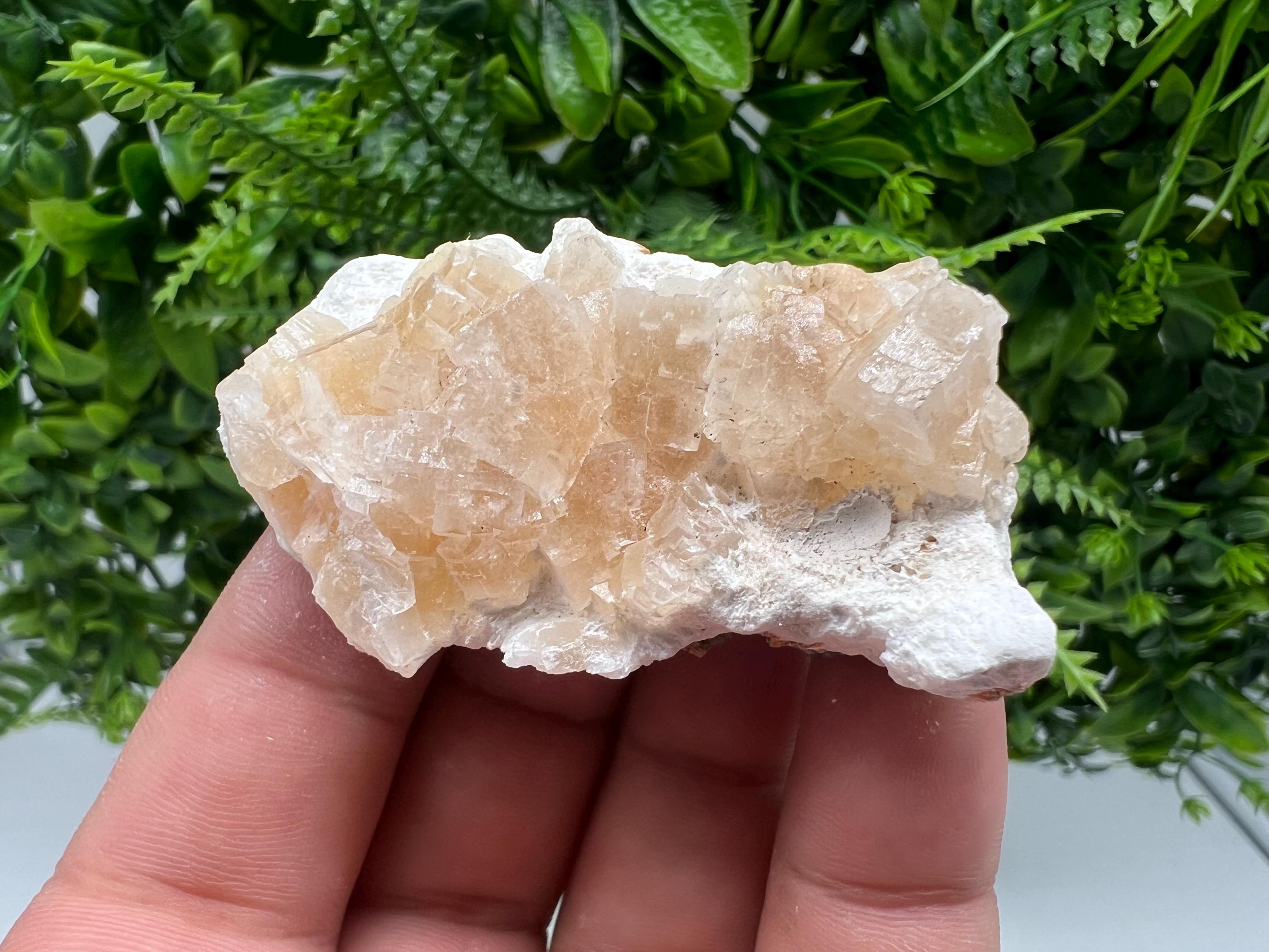 Heulandite Apophyllite Cluster: Raw Gold Minerals from India