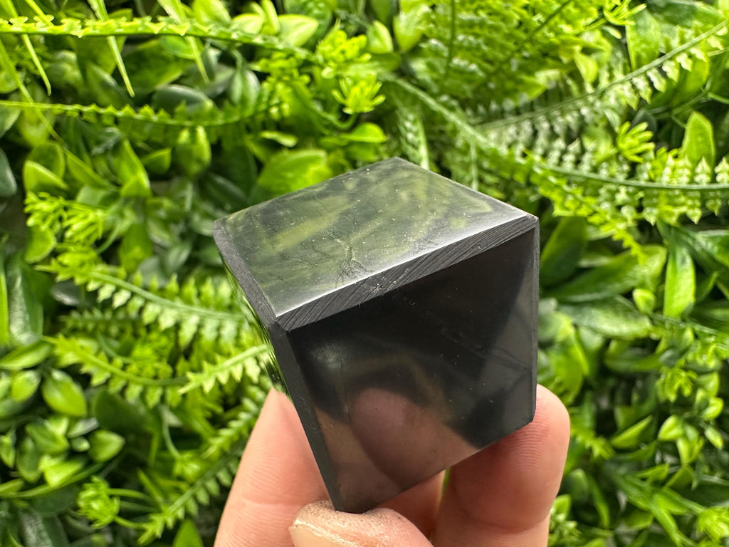 3cm Shungite Cube: Polished EMF Protection Crystal