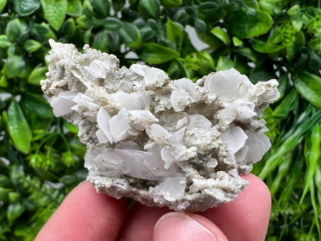Wonderful Calcite on Chalcedony from Borieva mine,Madan,Bulgaria,natural,collectible mineral specimen,home decor stone,gift minerals,crystal