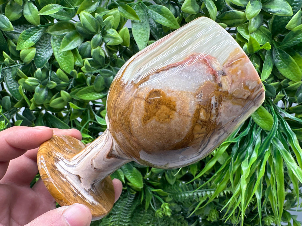 Vintage Onyx Wine Goblet: Natural Stone Barware (12cm)