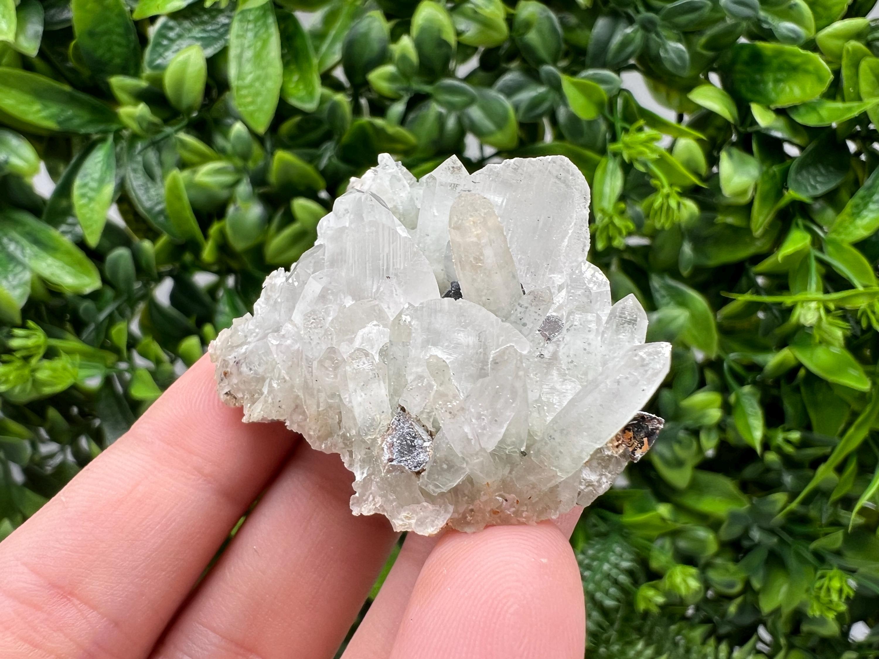 Wonderful Transparent Quartz,Chlorite,Calcite,From Borieva mine,Madan,Bulgaria,Quartz,Quartz crystal,mineral specimen,collection quartz