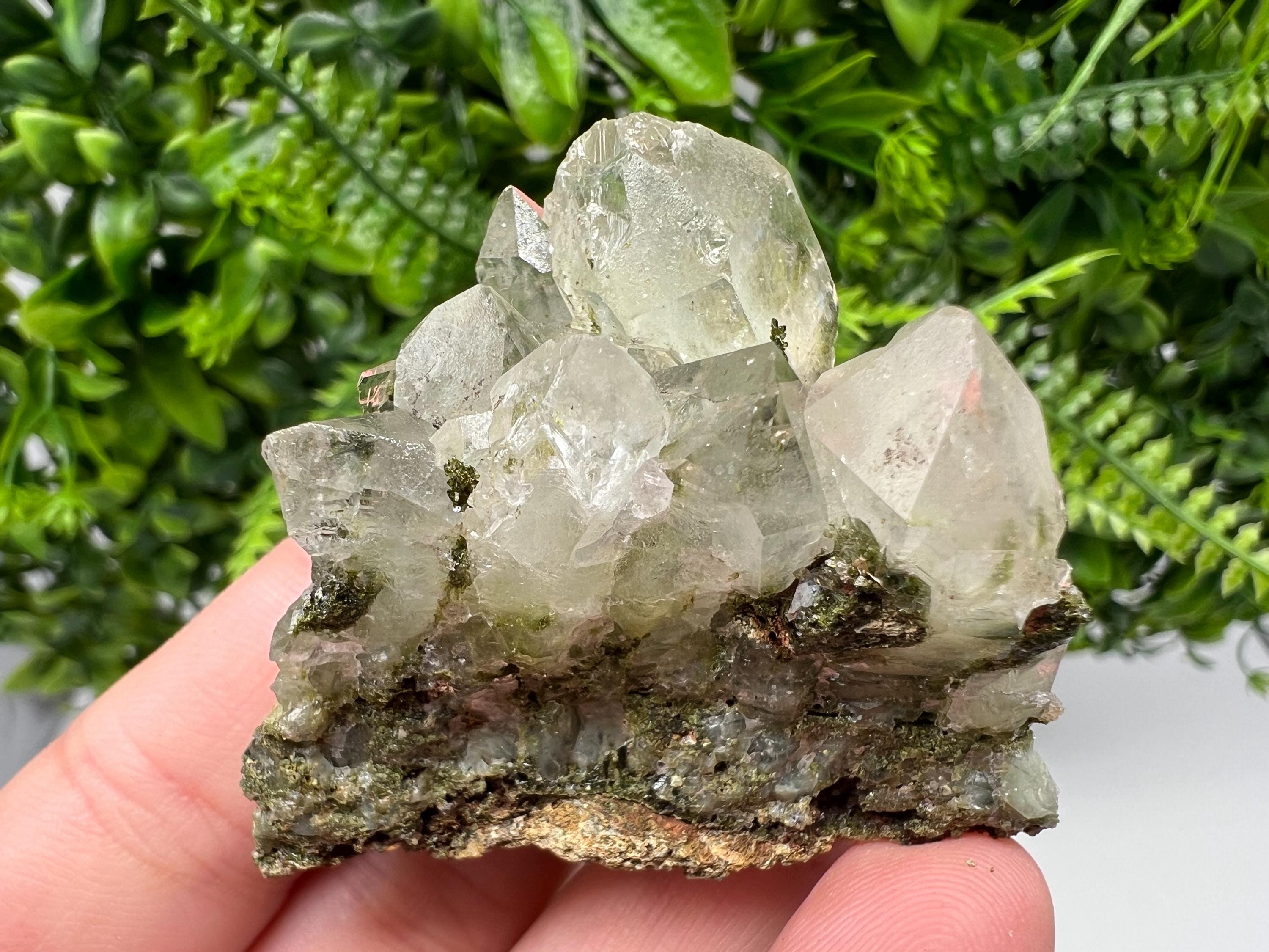 Stunning,Epidote with Quartz from Hakkari Turkey,Rainbow EPIDOTE,Mineral,Collection,Collection’s,GIFT,Epidote Crystal,Epidote from Turkey