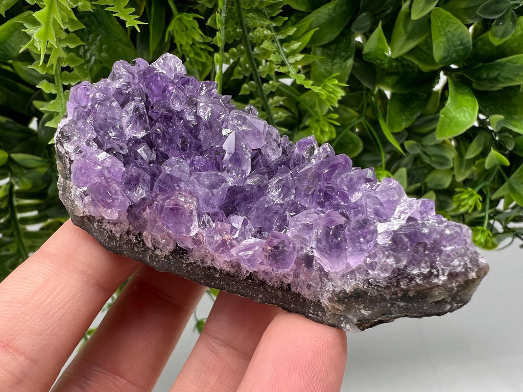 Stunning,Purple Amethyst from Uruguay,Natural Amethyst,Purple crystal,Pyrple Quartz,Crystal from Uruguay,Home decor,Energy crystal,Phantoms