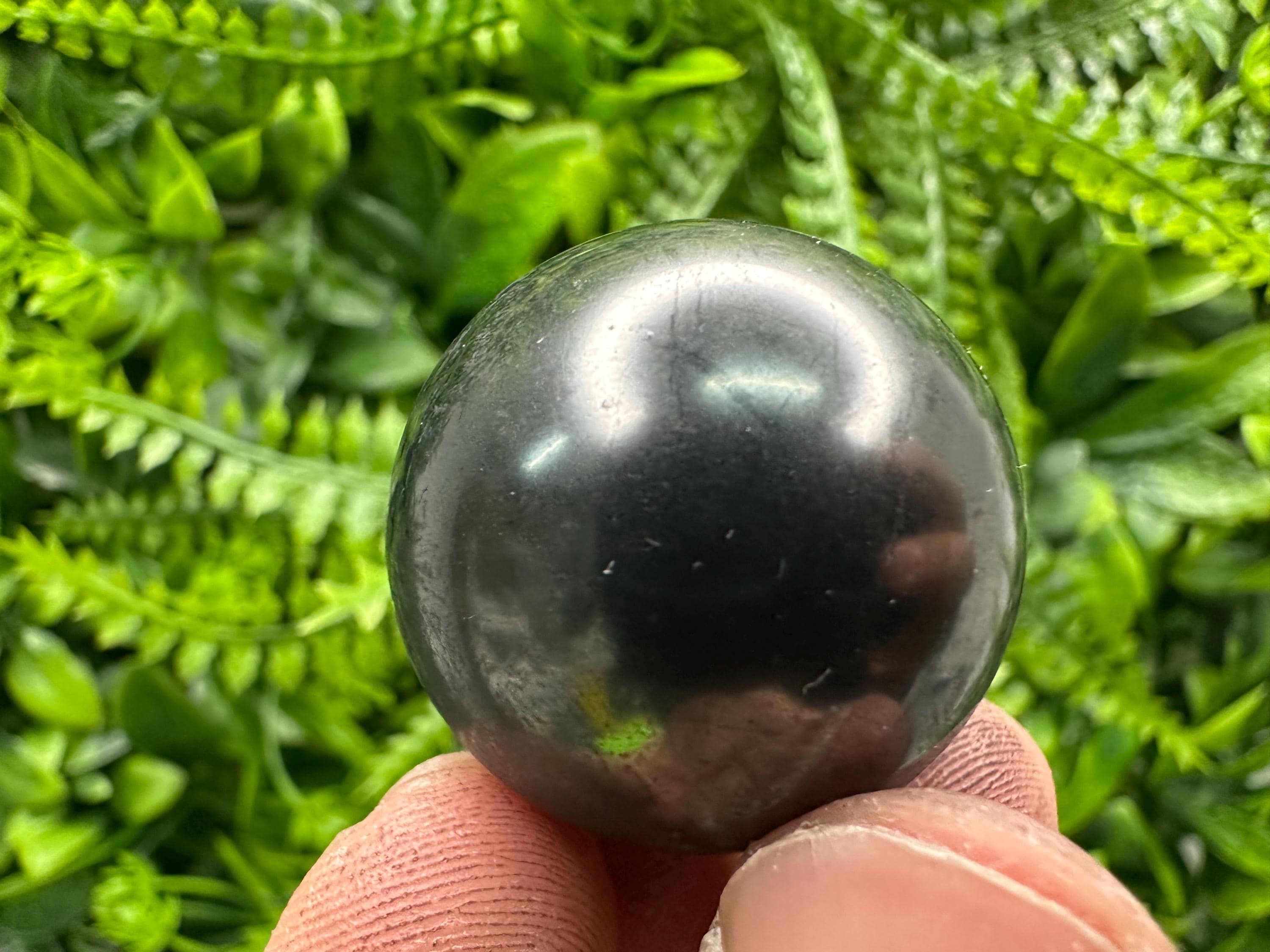 Shungite Sphere 3cm: Polished EMF Protection Crystal