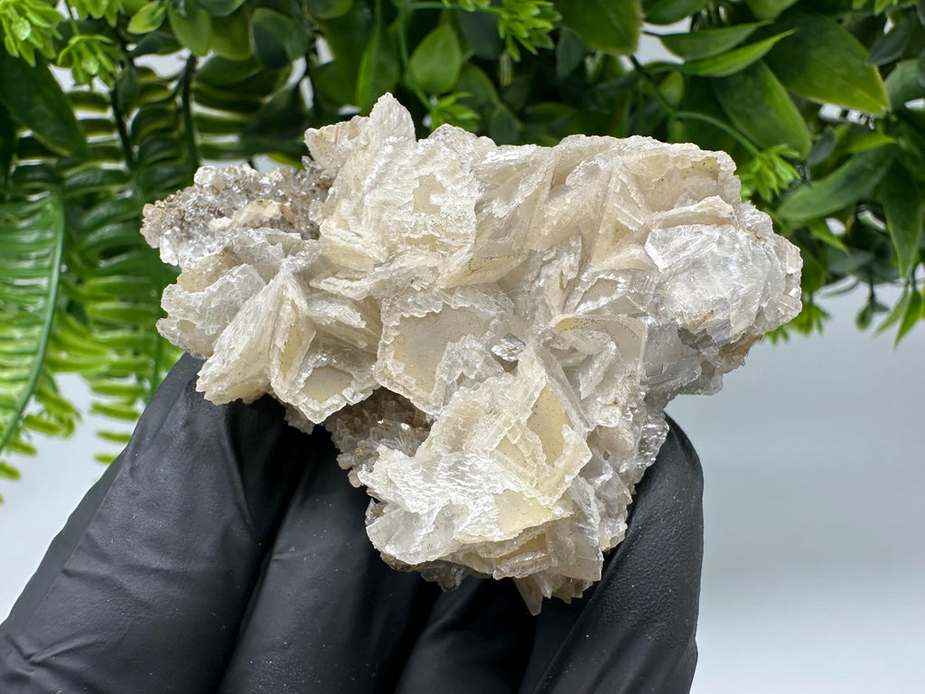 Calcite on Quartz,Chlorite from Borieva mine,Madan,Bulgaria,mineral specimen,collected crystal,geological minerals,collecting crystal