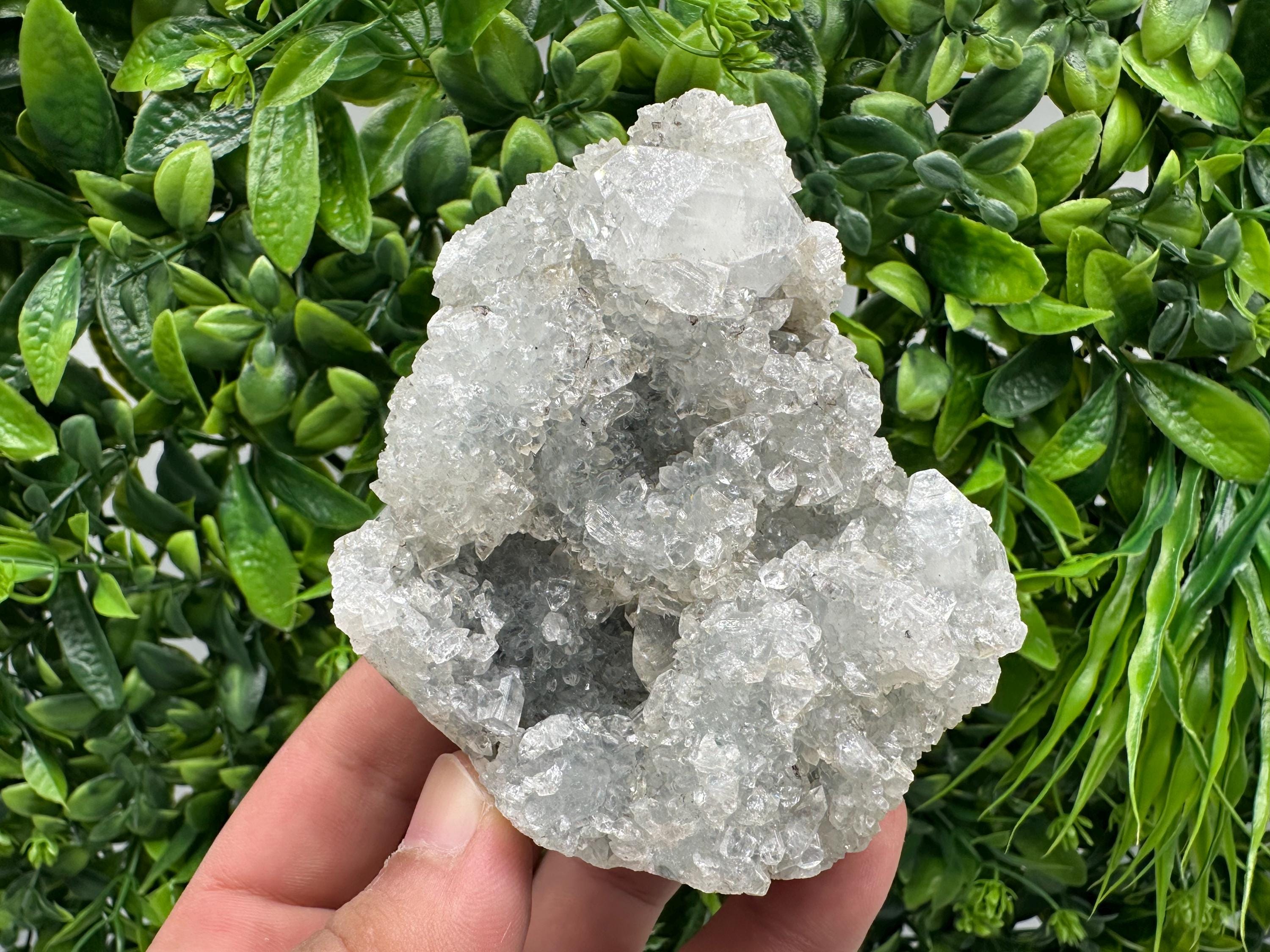 STUNNING Apophyllite,Stilbite,on CHALCEDONY,natural,collection minerals specimen,India ,Mineral,Crystal,Stone Mineral Specimen India Crystal
