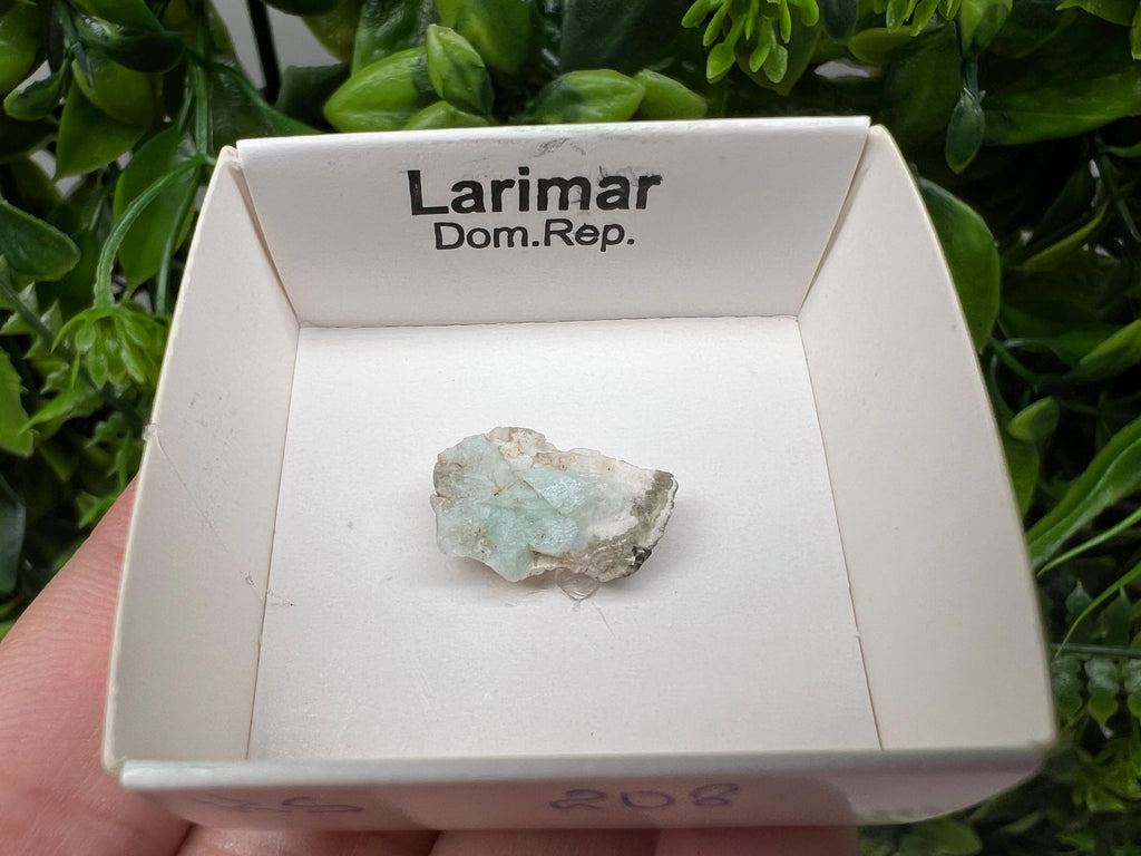 Rare Raw LARIMAR,mineral specimen,collection crystal,minerals,Larimat crystal,from Dom.Rep.,rare raw Larimat,home decor,wholesale cluste