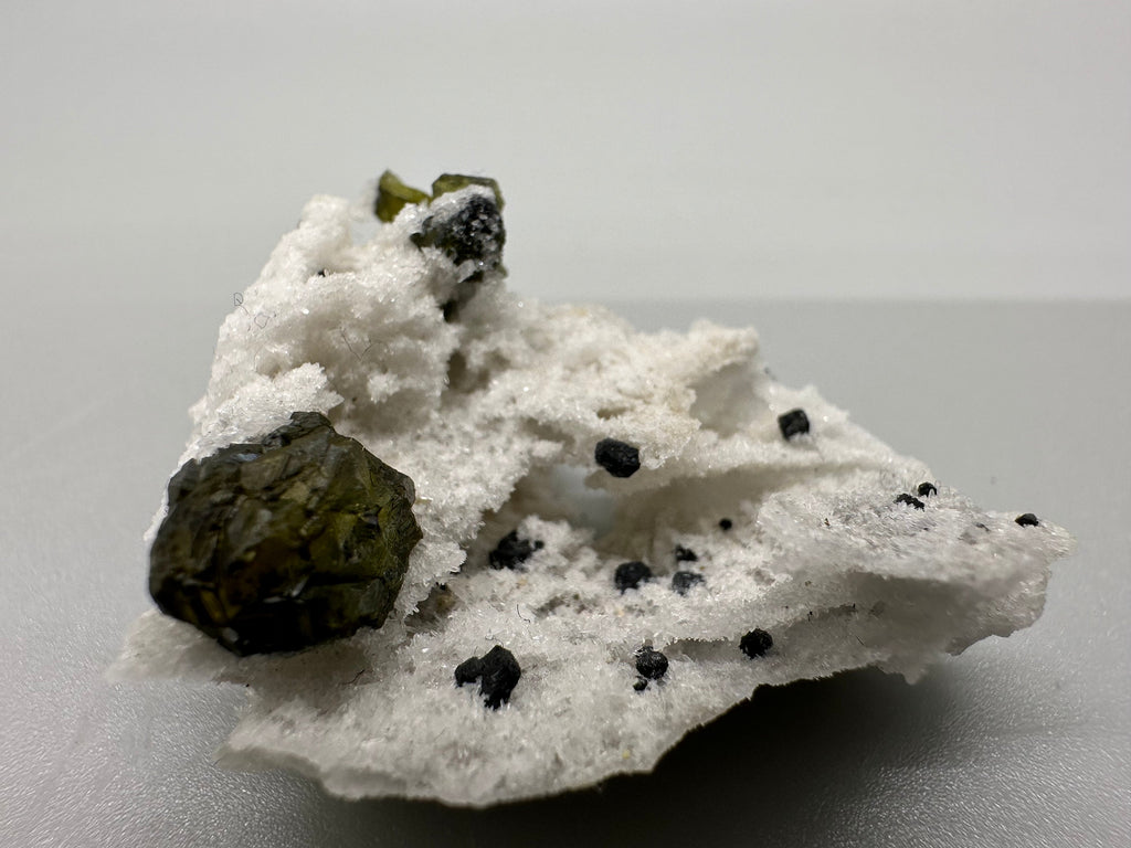 Green Cleiophane Sphalerite Gem: Natural Crystal Mineral Souvenir