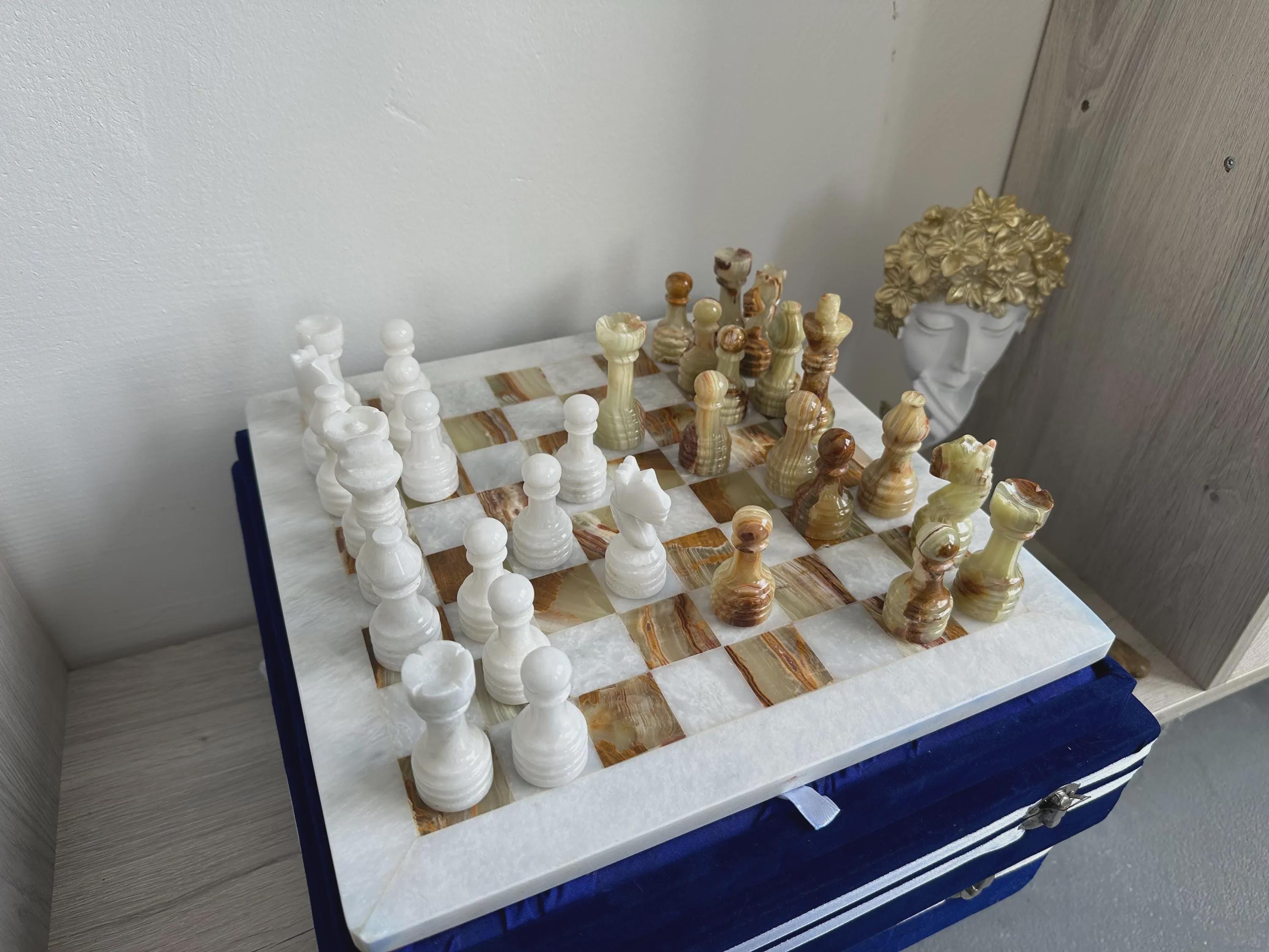 Large Onyx  Chess Set (30/30 cm)