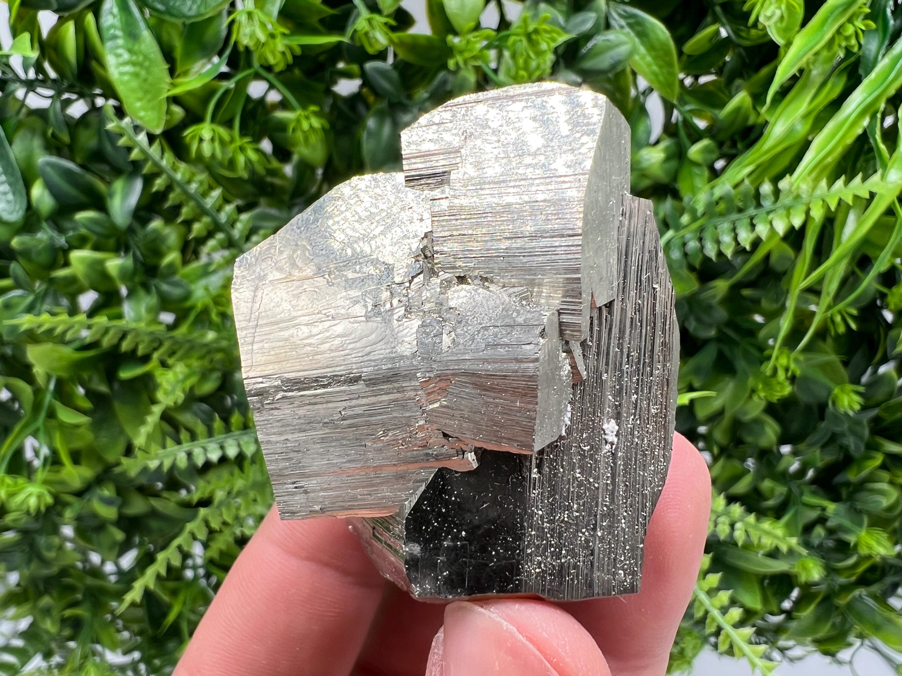 Rainbow Pyrite Hematite Cluster, Natural Mineral Decor Stone (6/6/6 cm)