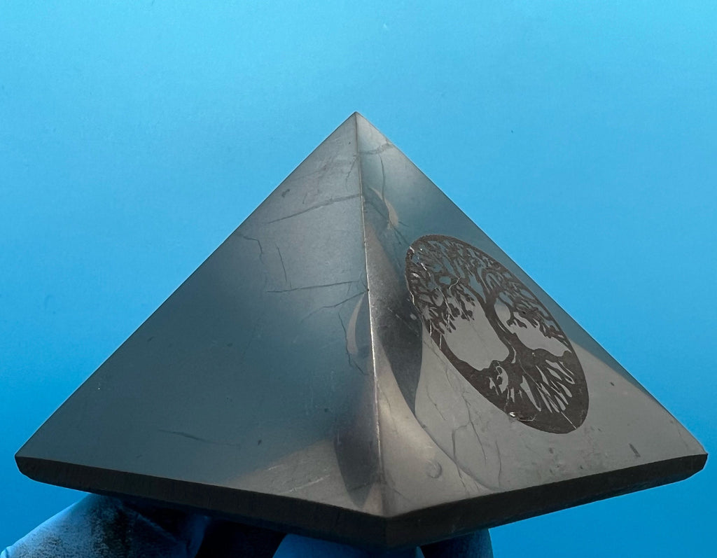 Shungite Pyramid: EMF & 5G Protection, Healing Crystal (7cm)