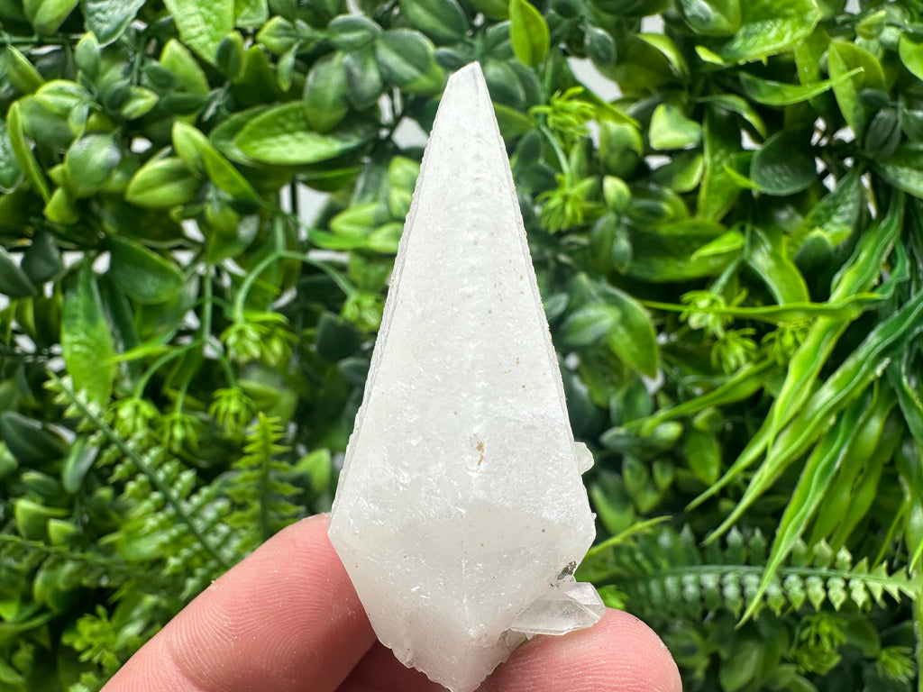 Rare Mangano Calcite Crystal: Borieva Mine, Bulgaria