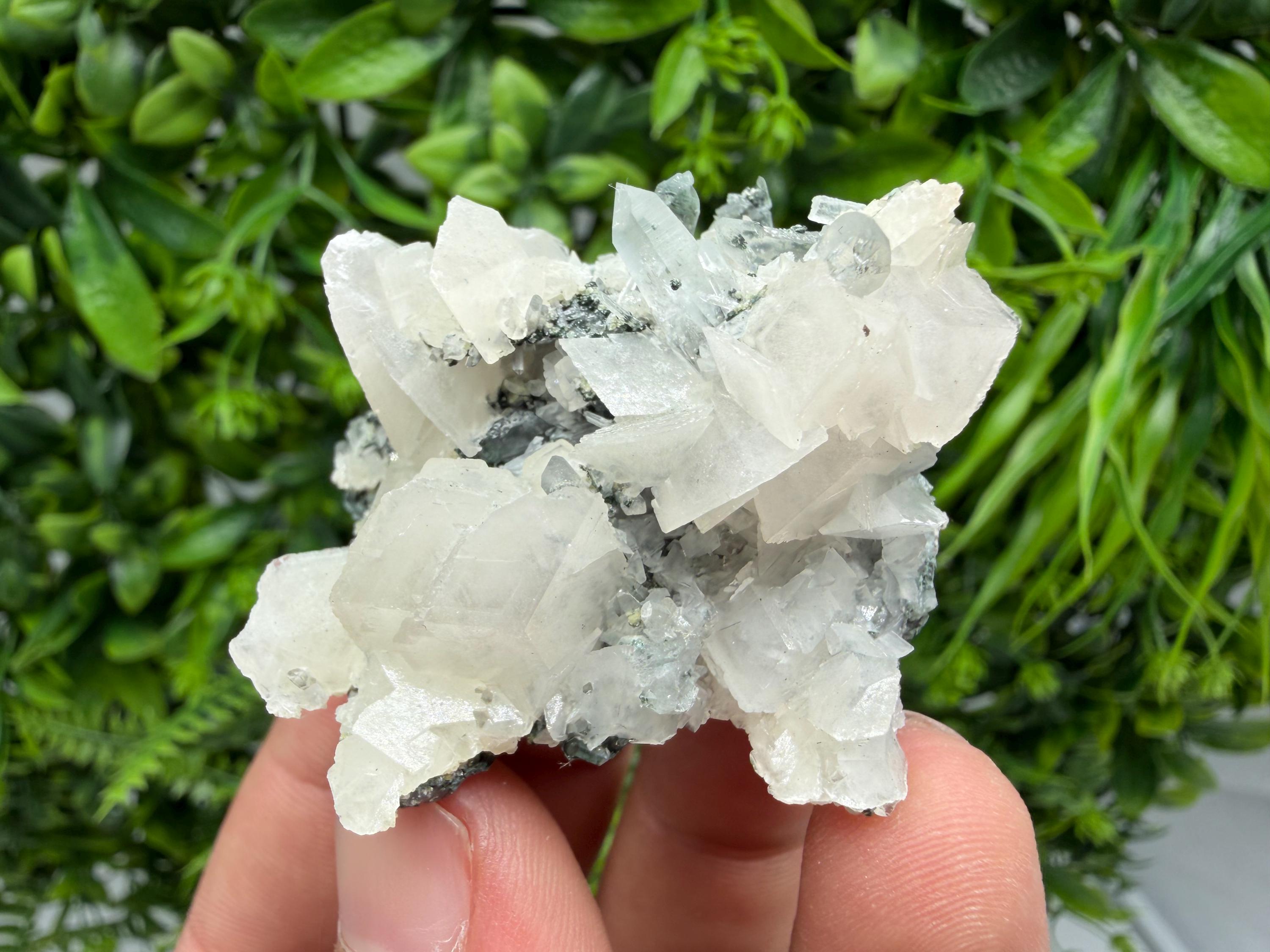 Wonderful Calcite,Quartz on Chlorite matrix,from Borieva mine,Madan,Bulgaria,natural collection mineral specimen,rare crystal,home decor