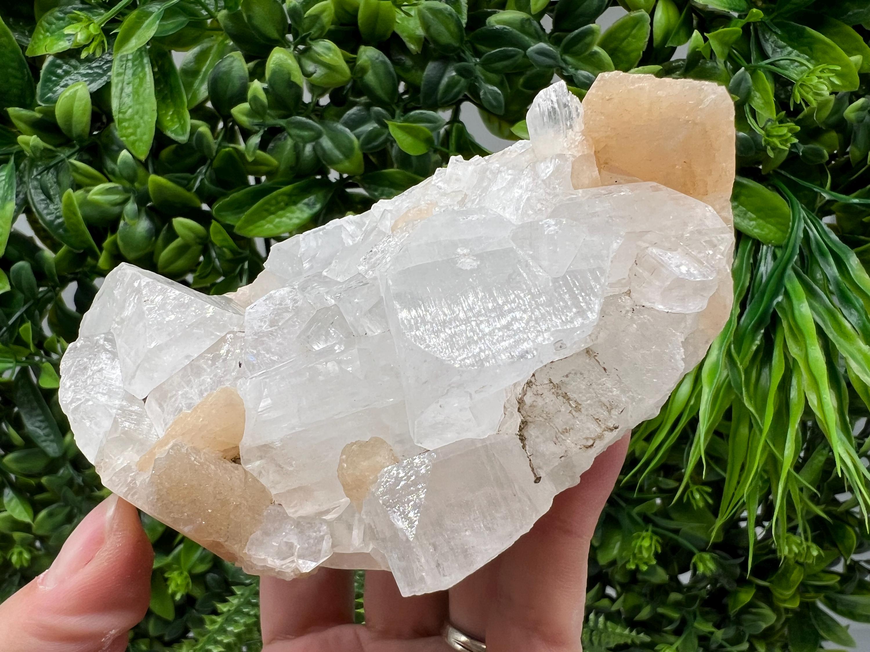 STUNNING Apophyllite,Stilbite,on CHALCEDONY,natural,collection minerals specimen,India ,Mineral,Crystal,Stone Mineral Specimen India Crystal