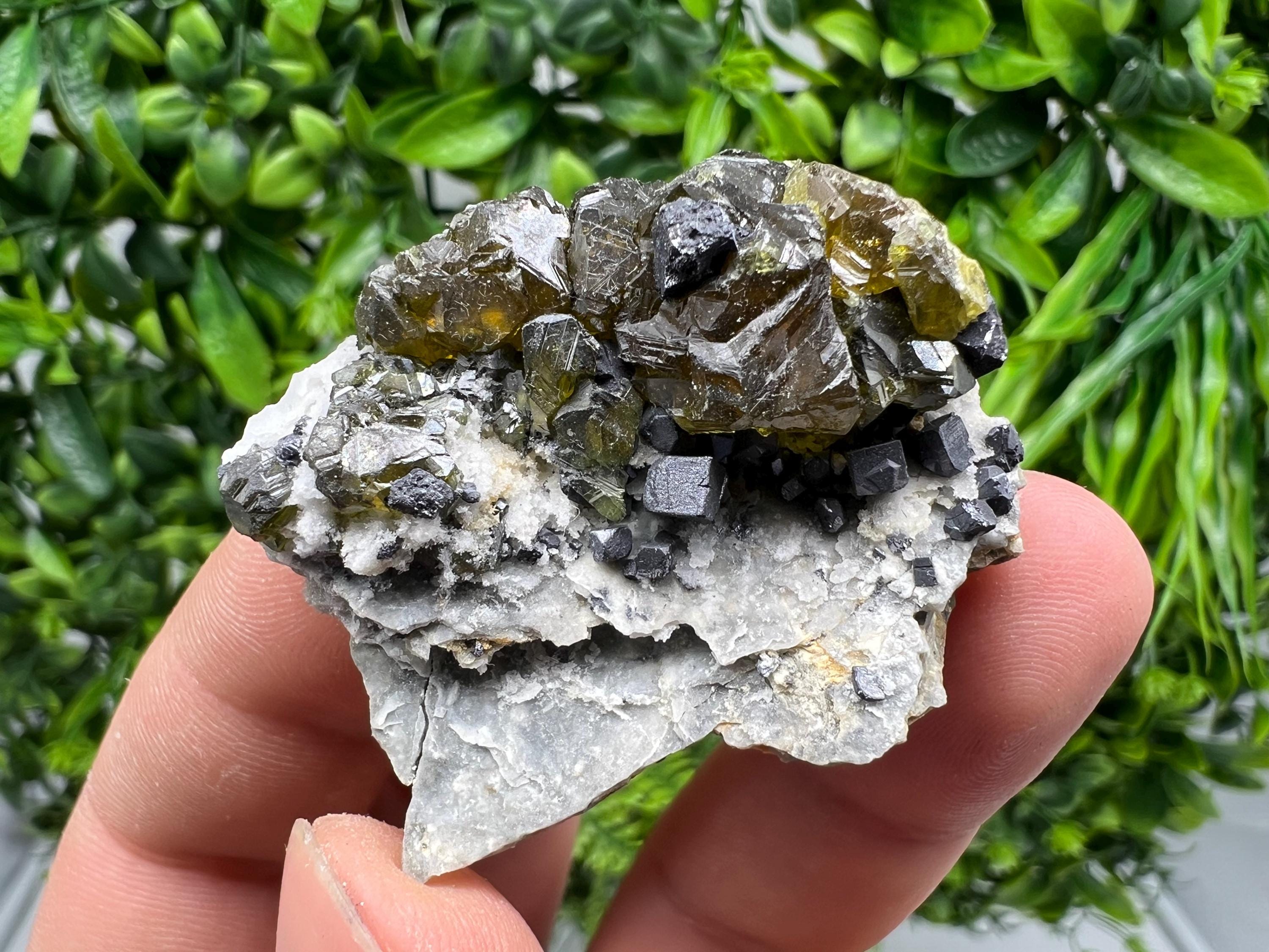 Stunning Sphalerite GEM Cleiopfane rare transparent green Colour natural minerals souvenir crystal gift collection stone 9th September mine