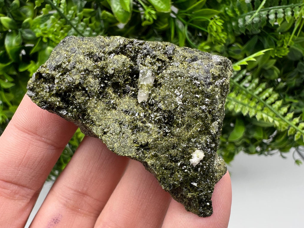 Stunning,Epidote with Quartz from Hakkari Turkey,Rainbow EPIDOTE,Mineral,Collection,Collection’s,GIFT,Epidote Crystal,Epidote from Turkey