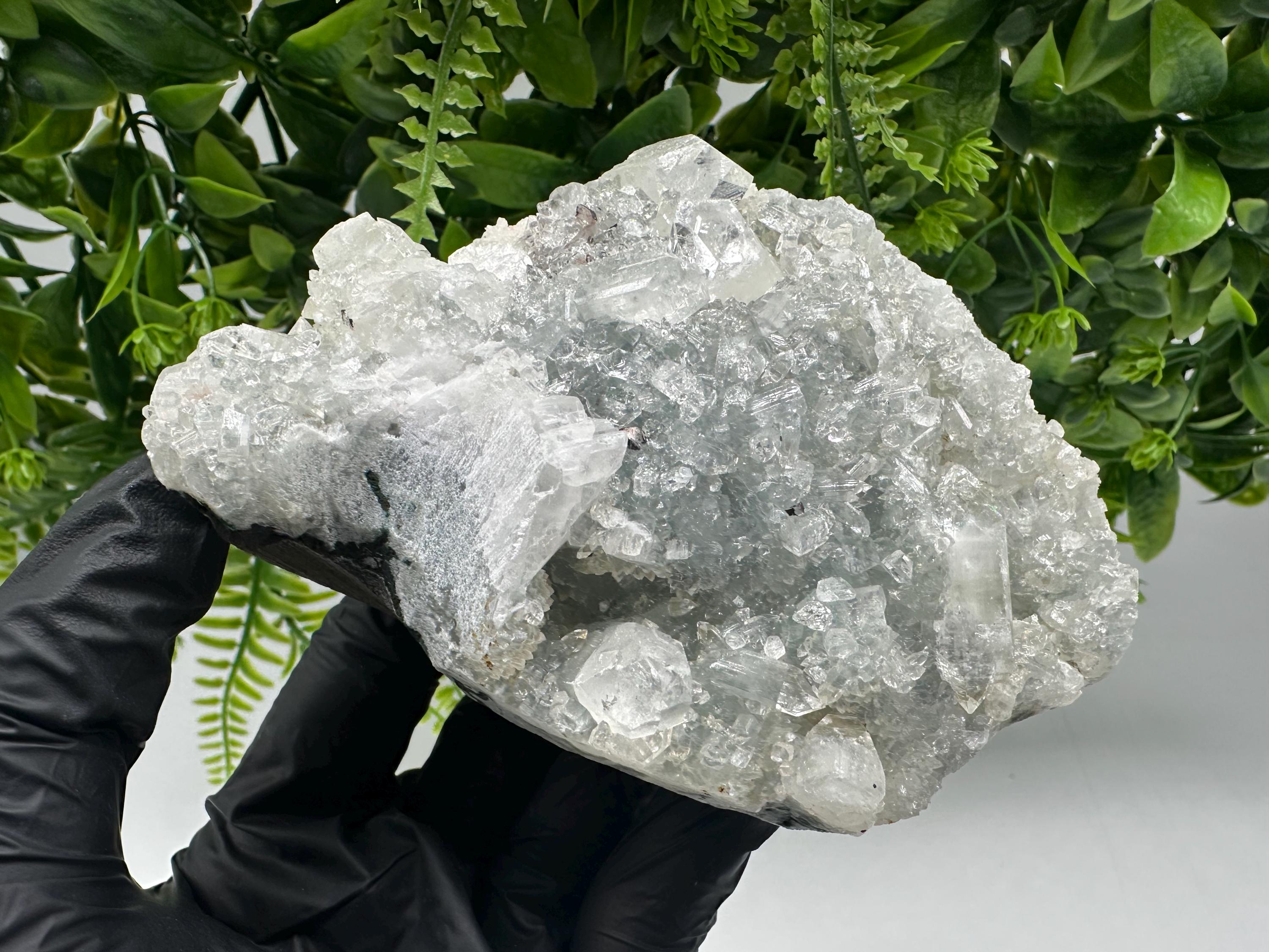 STUNNING Transparent Apophyllite on Chalcedony,natural, collection minerals specimen,India Minerals,Crystal, Stone Mineral Specimens India