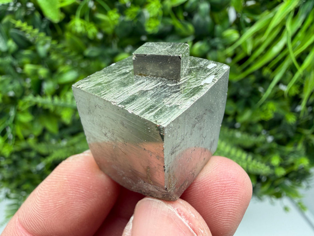 Interjoined,Pyrite,Gold,Cube PYRITE, Navajun, La Rioja, SPAIN,natural Pyrite shiny Pyrite home decor stone gift minerals,collectibls