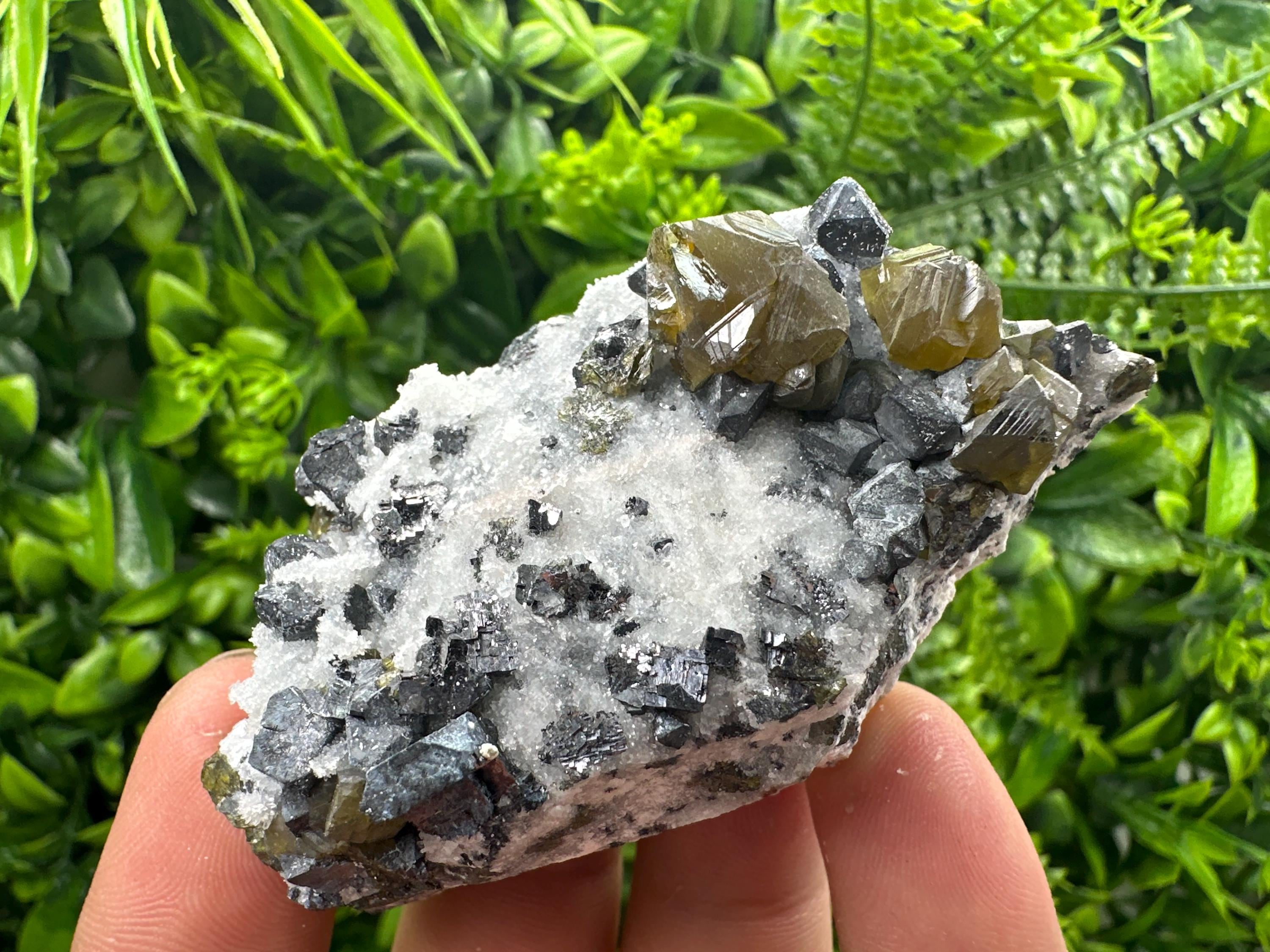 Green Cleiophane Sphalerite Gemstone, Natural Mineral Specimen