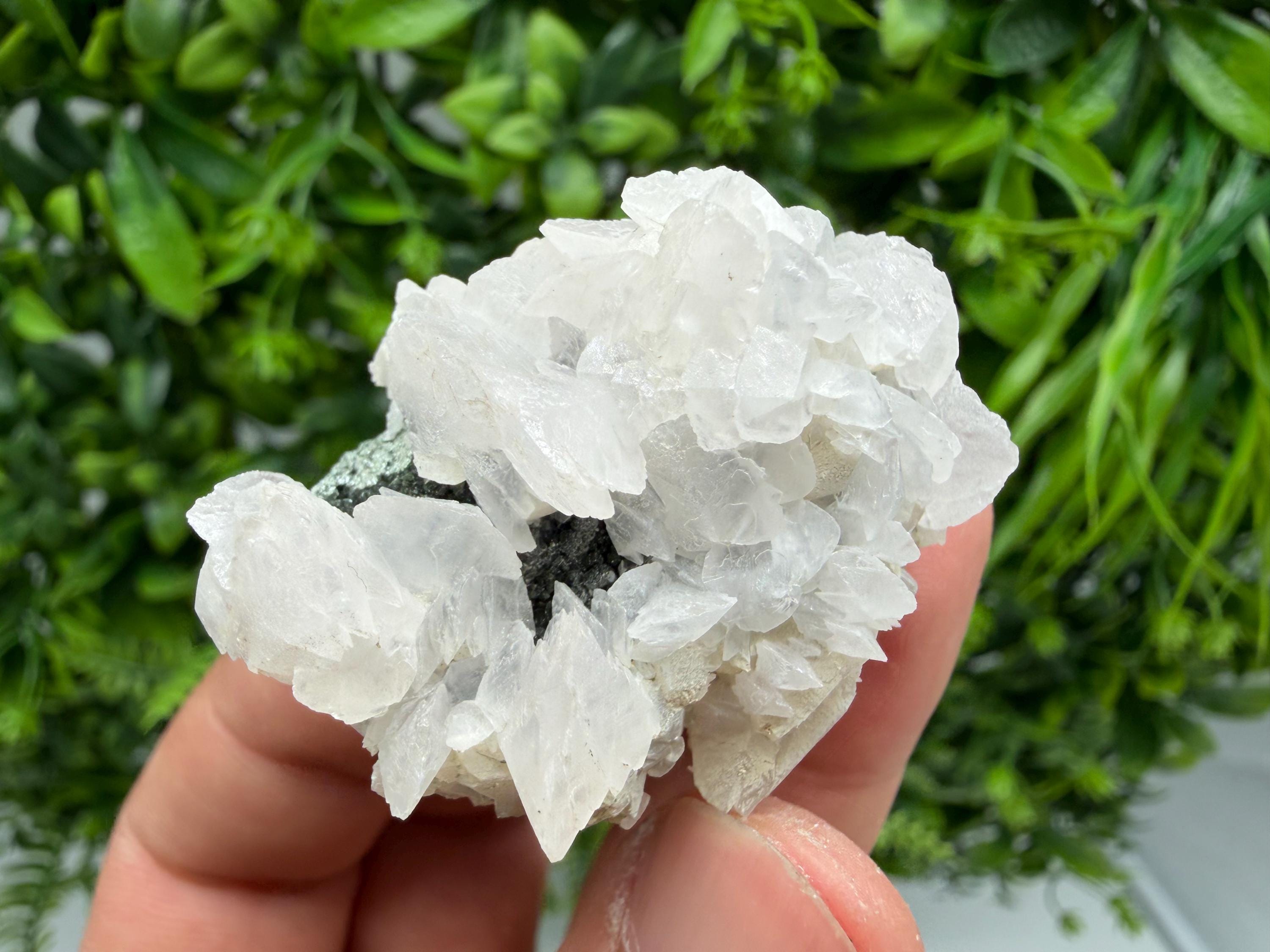Wonderful Calcite,Quartz on Chlorite matrix,from Borieva mine,Madan,Bulgaria,natural collection mineral specimen,rare crystal,home decor