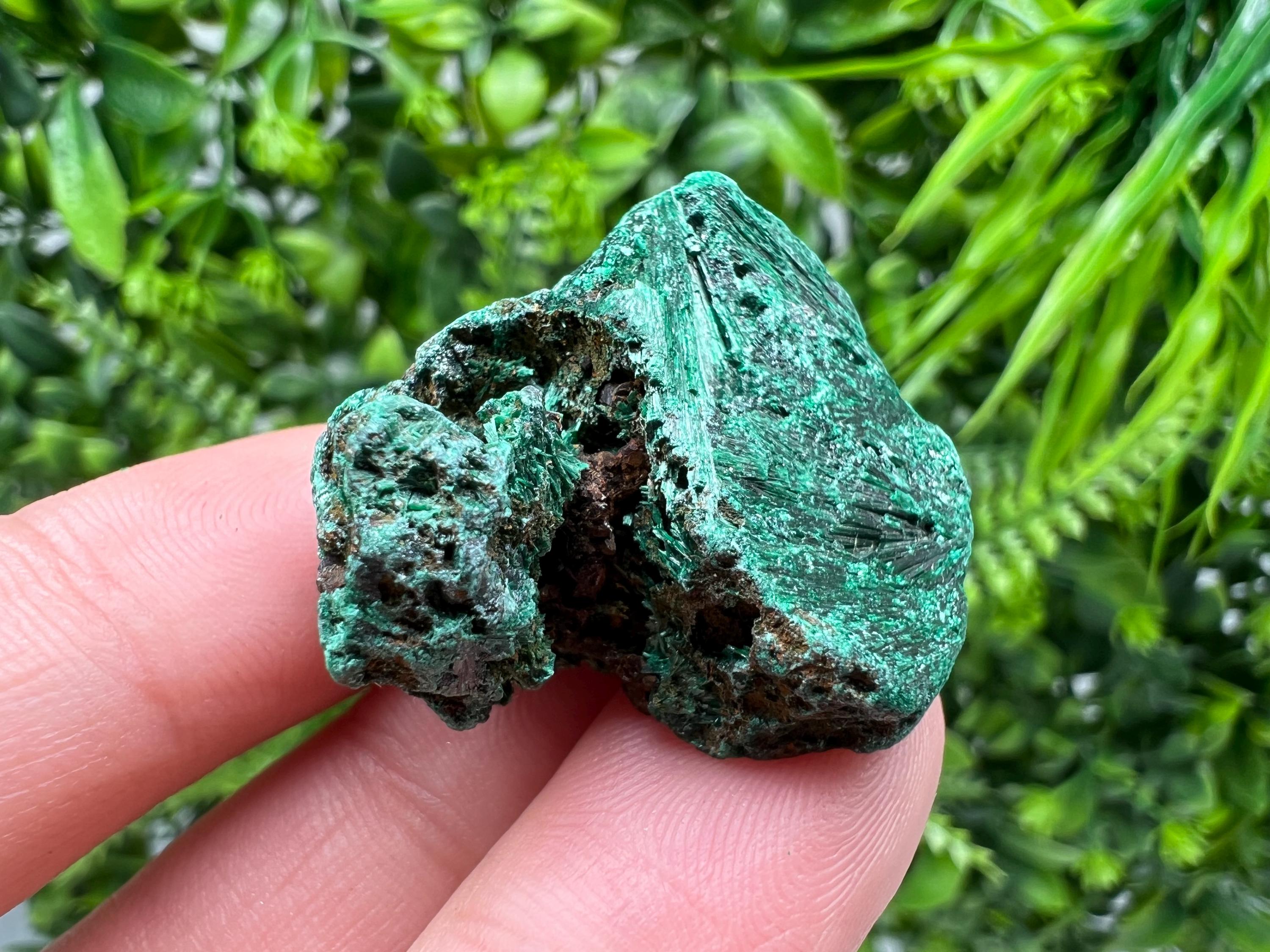 Malachite Crystal from Congo,Minerals,Crystals from Congo,Green Malachite, Malachite,Natural Malachite,Malachite Stone,Chakra, Specimens