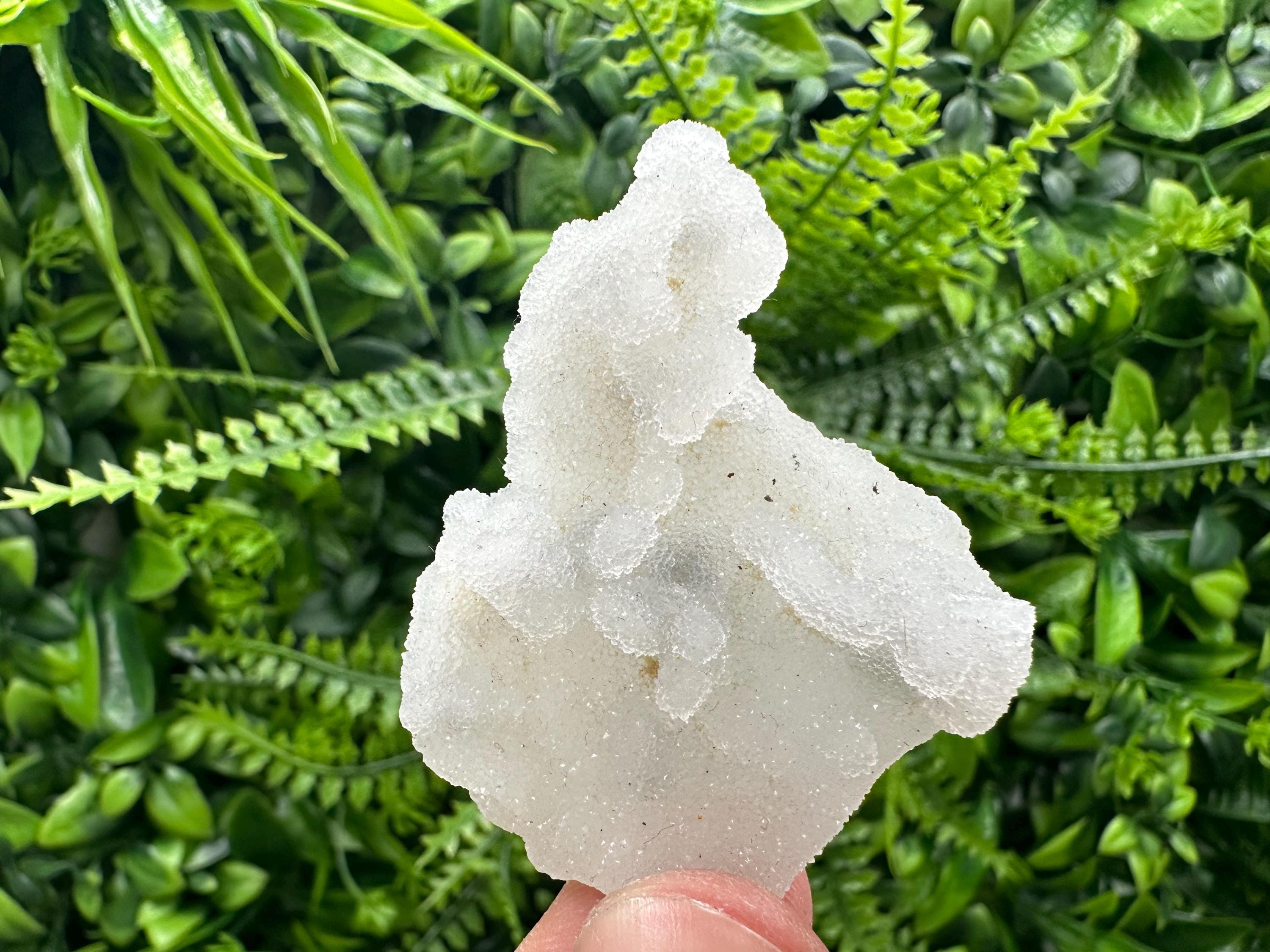 Quartz Chalcedony with Chlorite Inclusions, Home Decor Crystal (4/5/2 cm)
