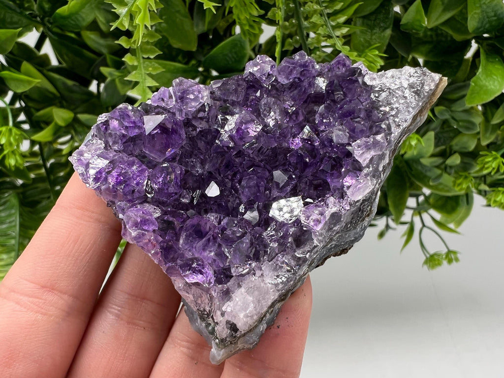Stunning,Purple Amethyst from Uruguay,Natural Amethyst,Purple crystal,Pyrple Quartz,Crystal from Uruguay,Home decor,Energy crystal,Phantoms