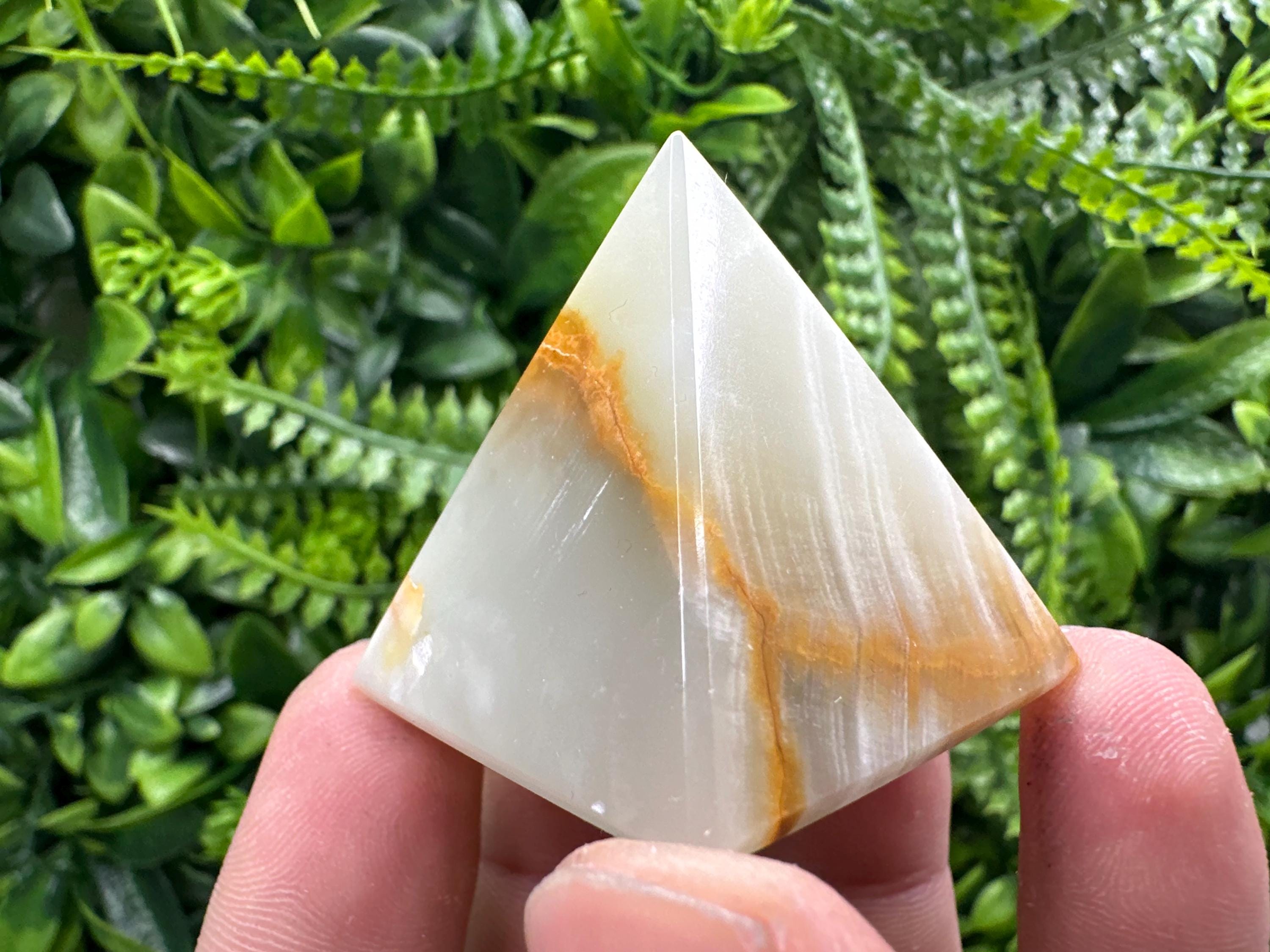 Green Marble Onyx Crystal Pyramid: Healing Stone (3.5cm)