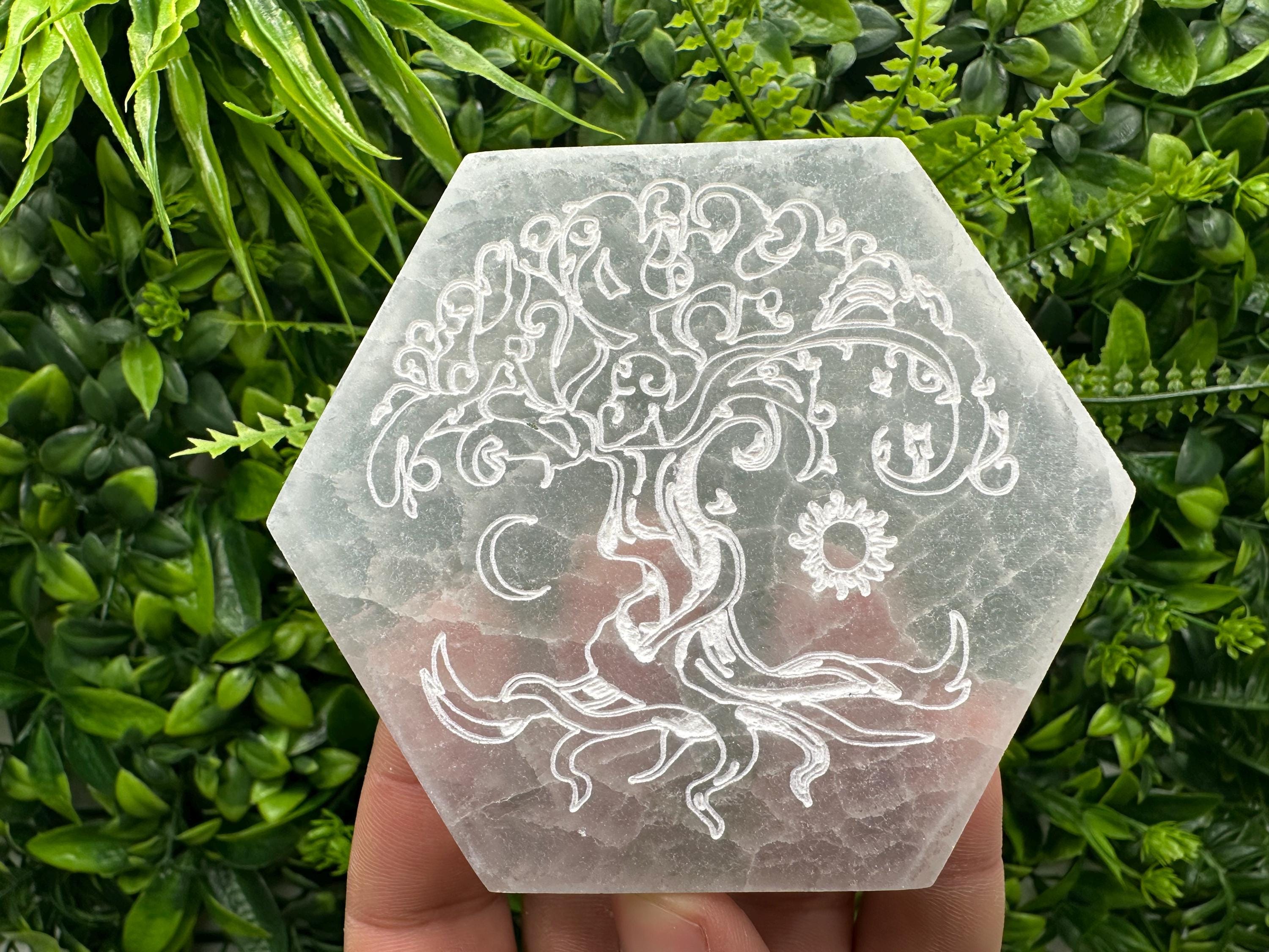 Tree of Life Selenite Plate: Crystal Recharging & Stone Purification (10/10cm)