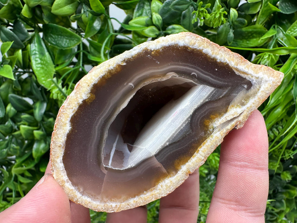 Natural Agate Geode: Druzy Quartz Crystal (9/5.5/5 cm)