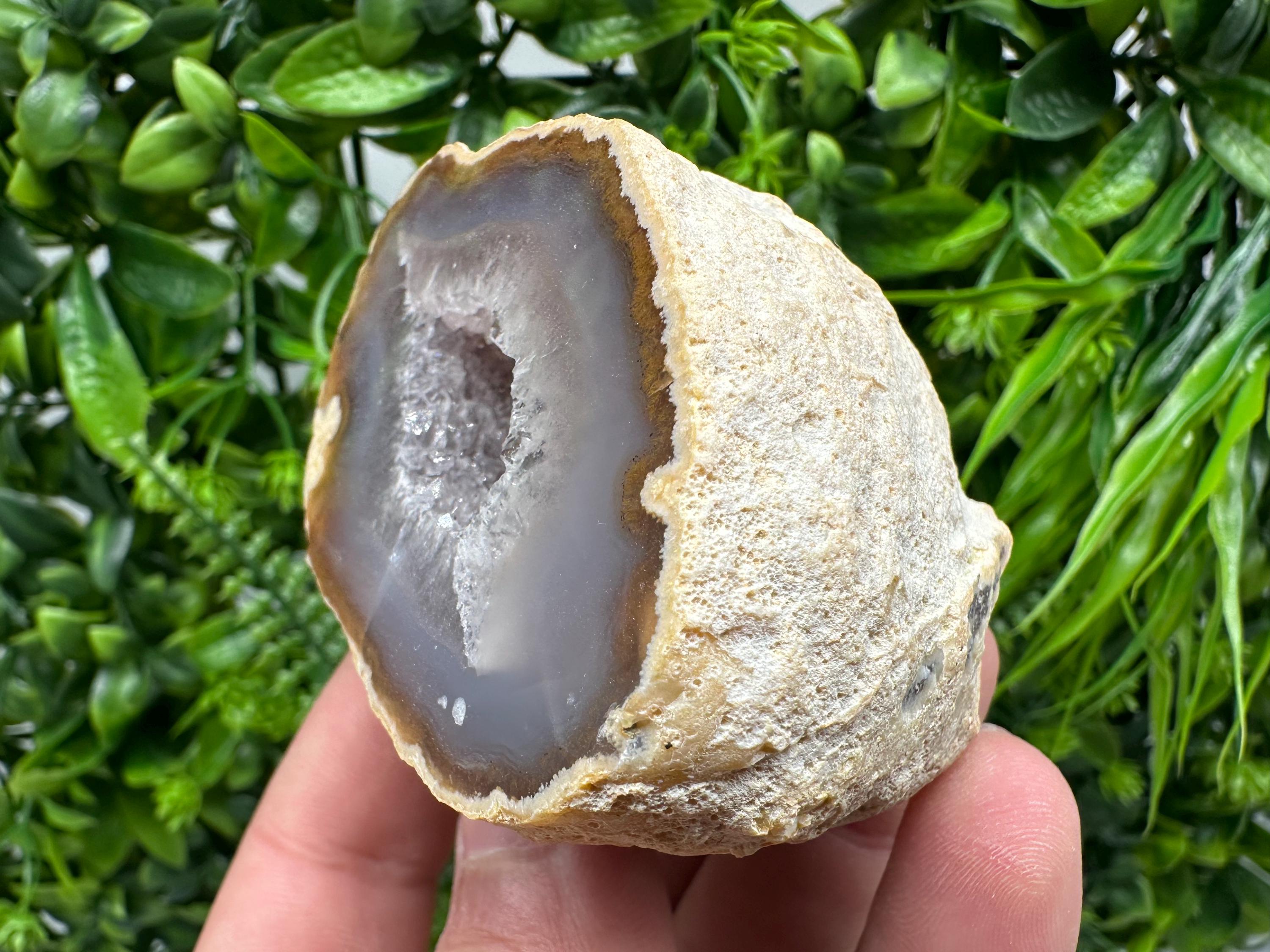 Blue Agate Druzy Geode: Natural Quartz Crystal (7/6.5/5.5cm)