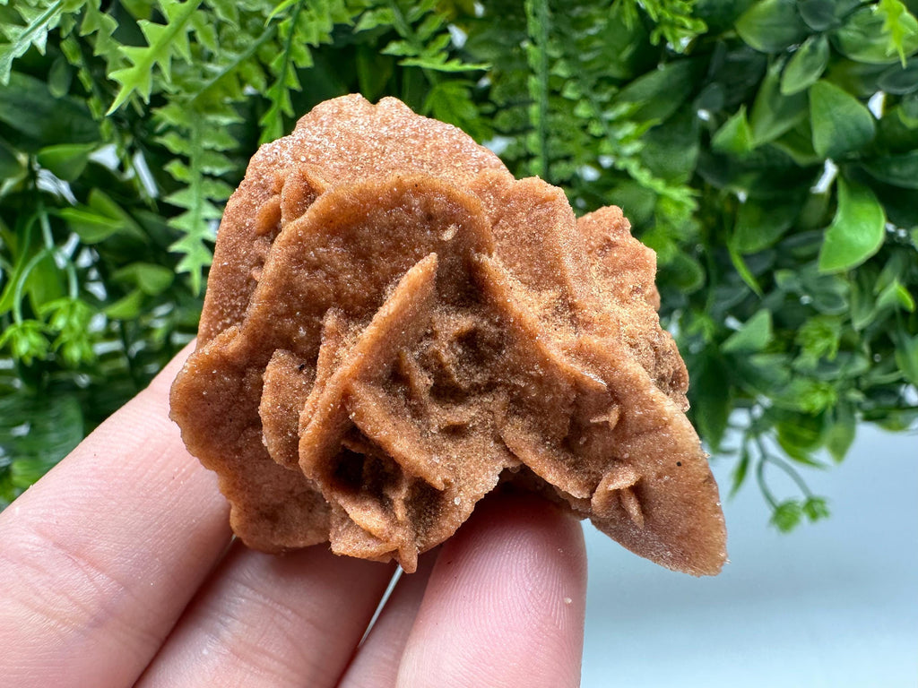 Natural Desert Rose Crystal - Root Chakra Healing Selenite Brown Stone - Vitality & Creativity Boost - Spiritual Gift for Home Decor,mineral