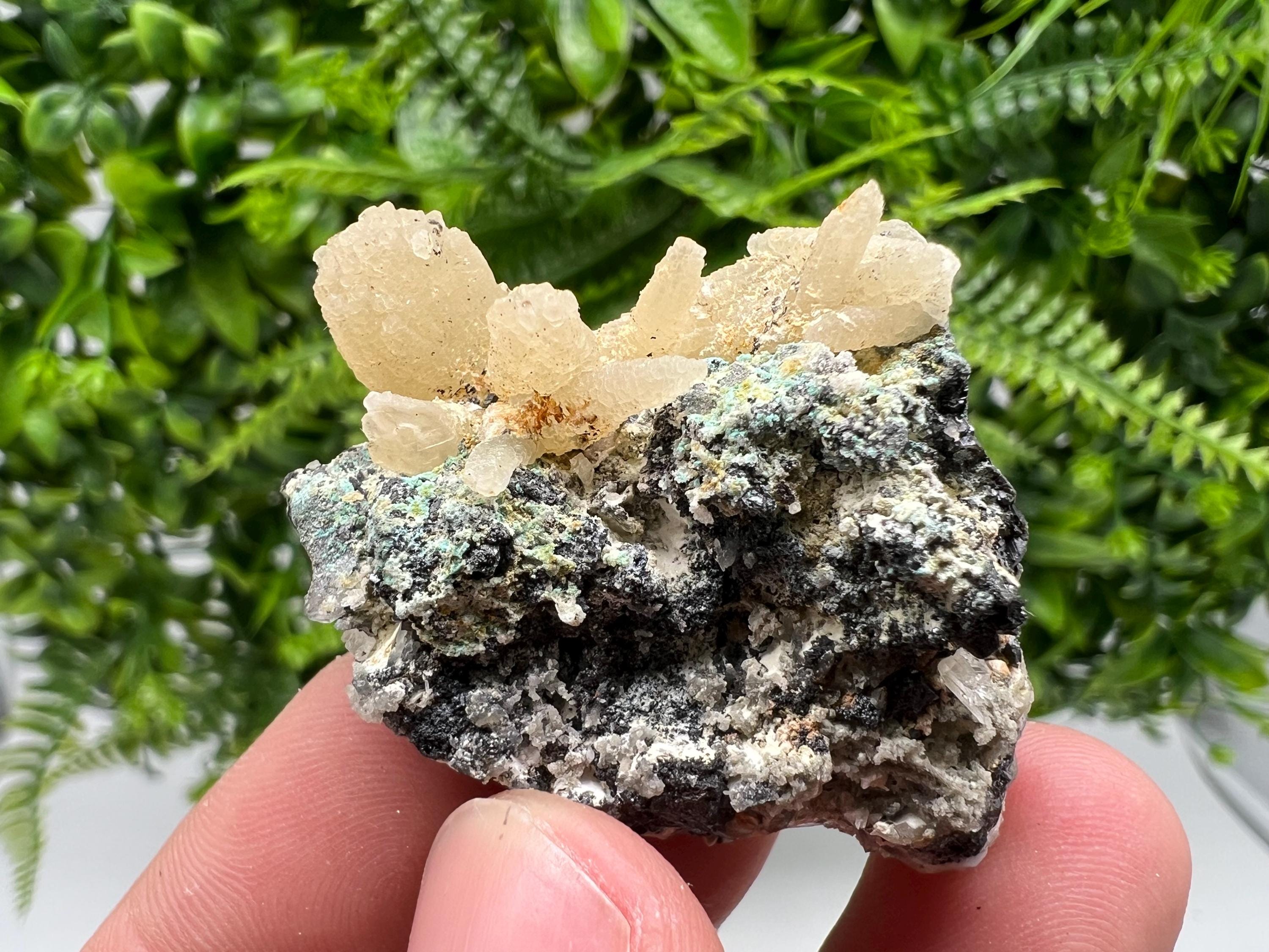 Natural Calcite Cluster: Bulgarian Mineral Specimen, Home Decor Stone
