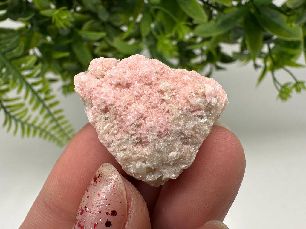 Pink Rhodochrosite Crystal: Starnica Mine, Bulgaria, Home Decor