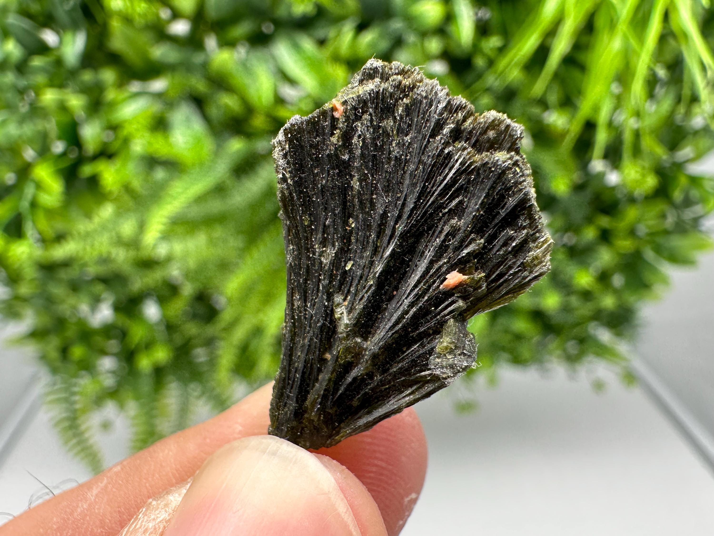Rare Green Epidote whit Barite From Morocco,Epidote,Mini Collections Epidote,rare mineral Specimen,green epidote,Barite,crystal,Morocco min