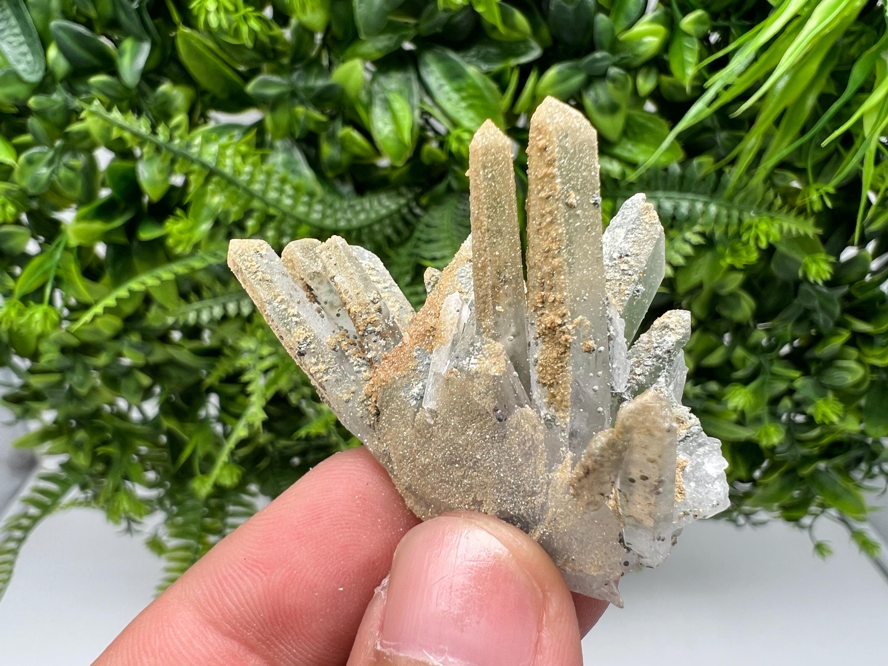 Quartz whit Brown Rhodochrosite from Djurcovo mine,Bulgaria,Quartz,Rhodochrosite cluster,natural mineral,collection crystal,mineral specimen